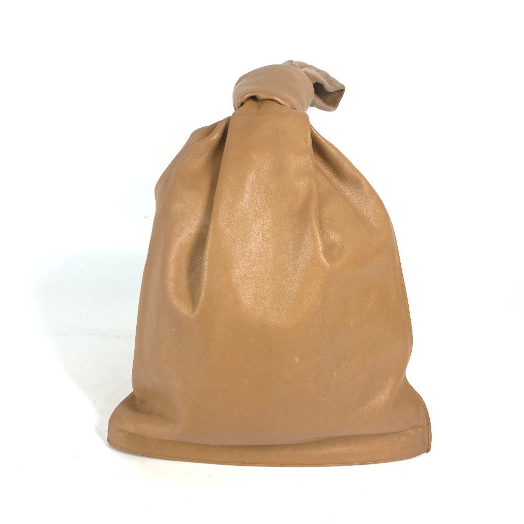 BOTTEGA VENETA The Twist Pouch Clutch Bag/Handbag in Leather, Camel Brown
