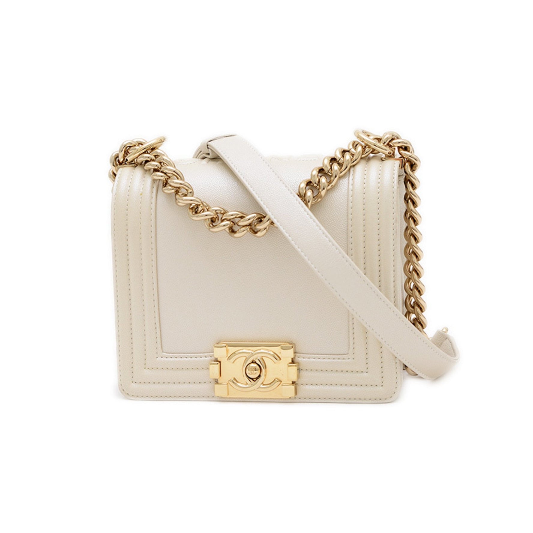 CHANEL Boy Chanel Chain Shoulder Bag in Pearl White Calfskin with Gold Hardware AS3018 BP