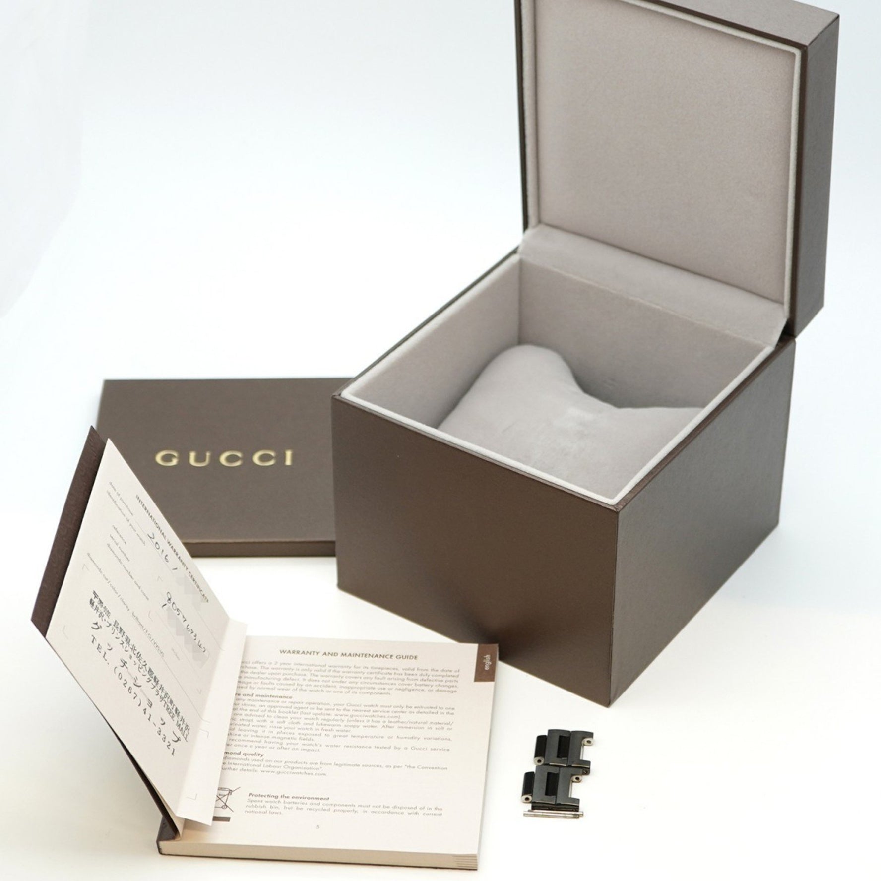 Gucci Pantheon 115.2 Black Dial Watch