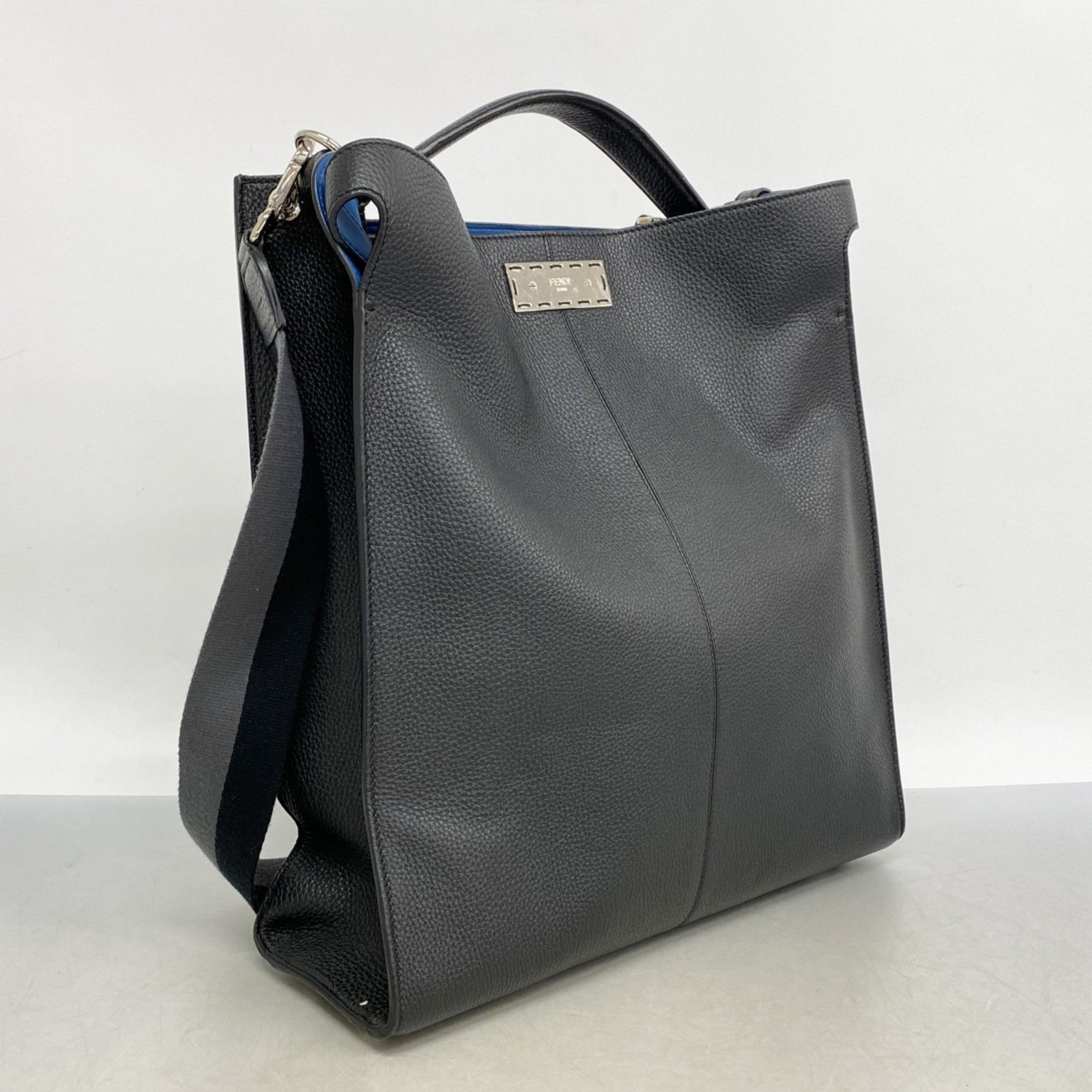 Fendi Peekaboo X-Light Fit Leather Handbag, Bag
