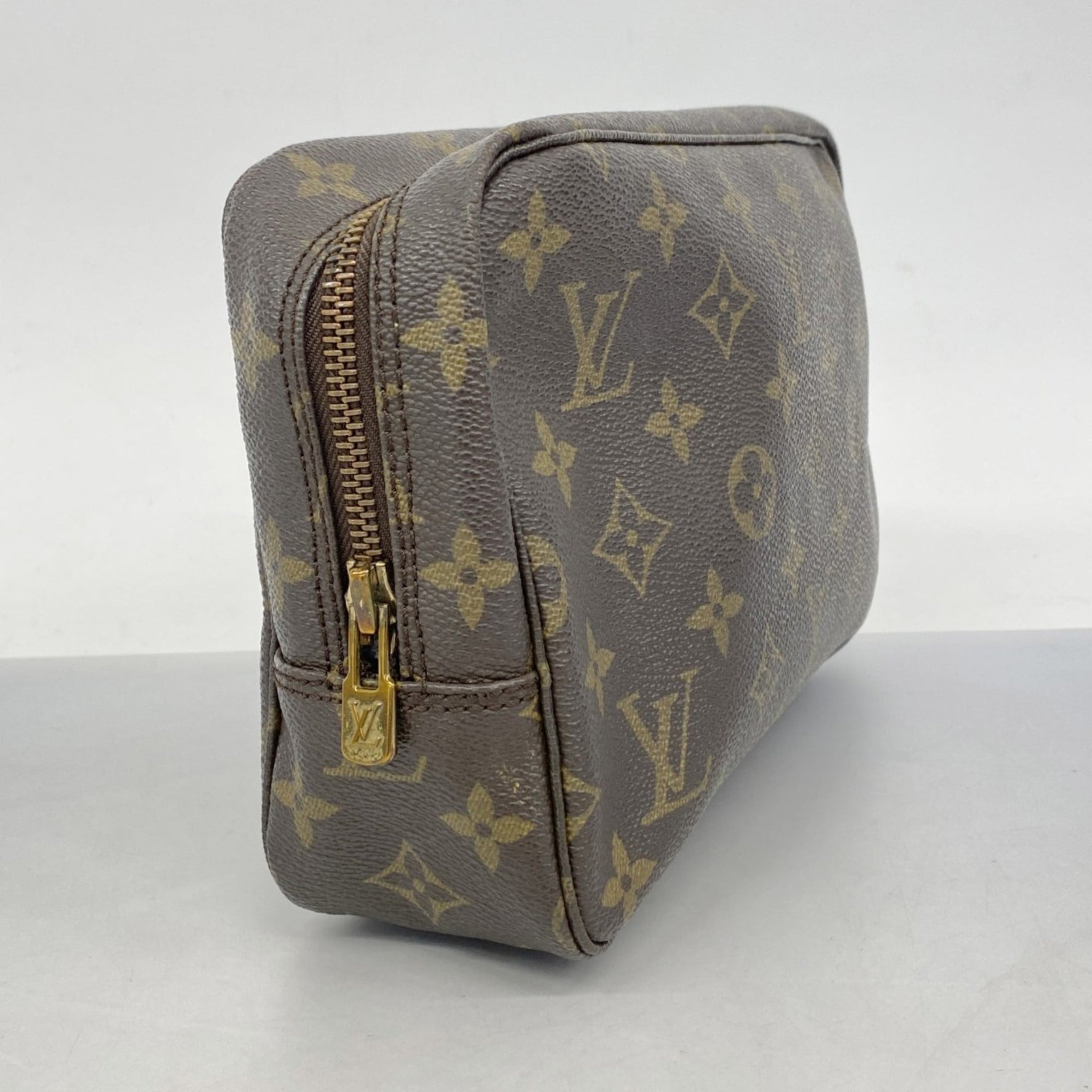 Louis Vuitton Monogram True Toilet 23 Bag/Pouch