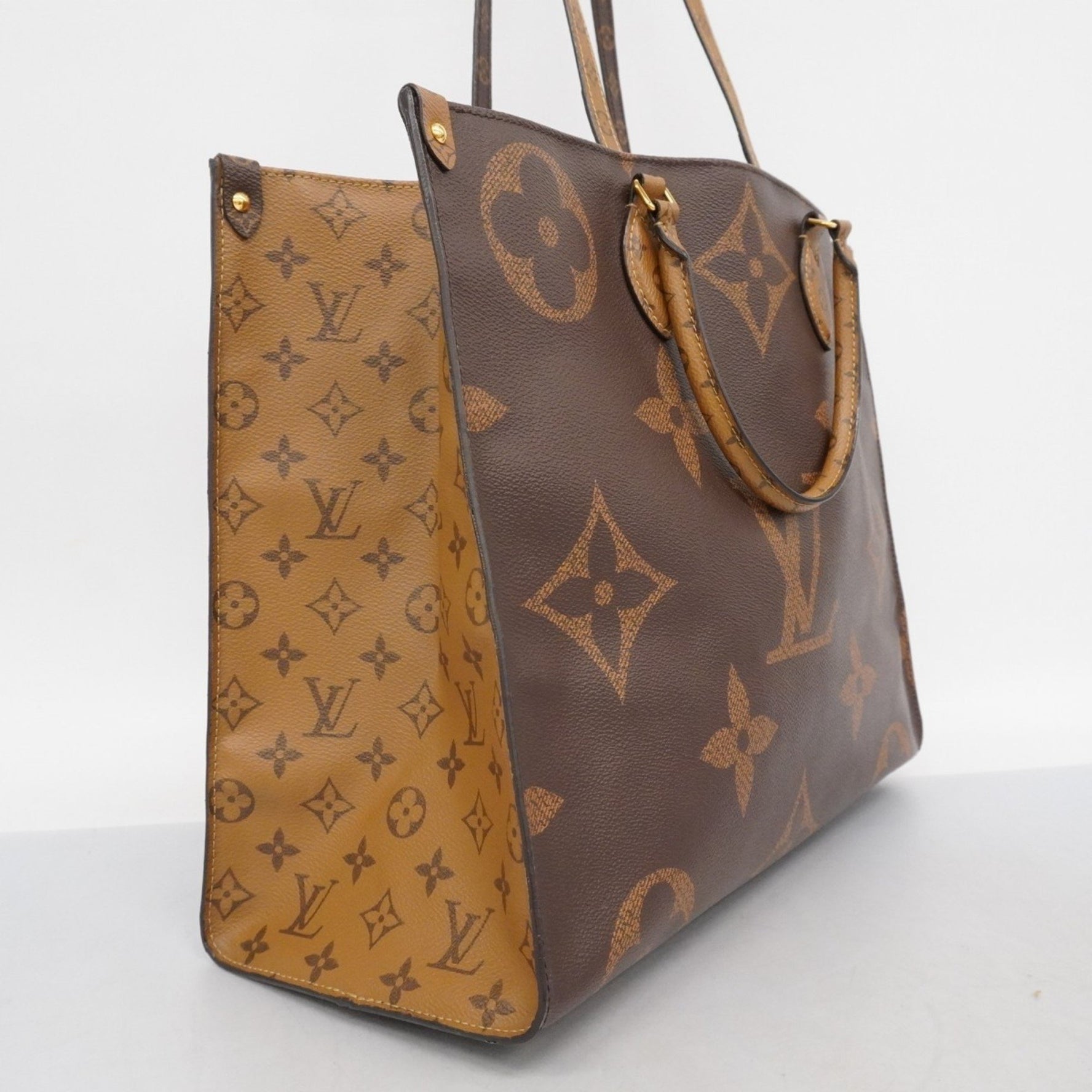 Louis Vuitton Monogram Giant On-the-Go Tote Bag
