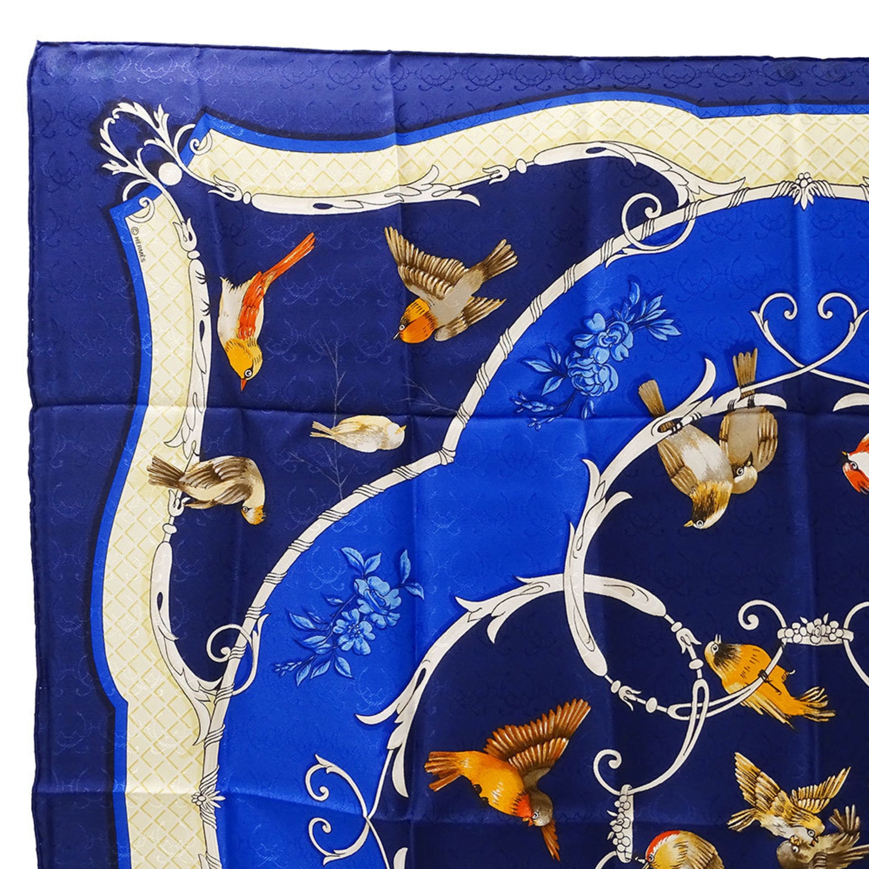 Hermes Hermès LA CLE des CHAMPS Carré 90 Scarf, Silk, Blue, Large, Bird, Flower Design