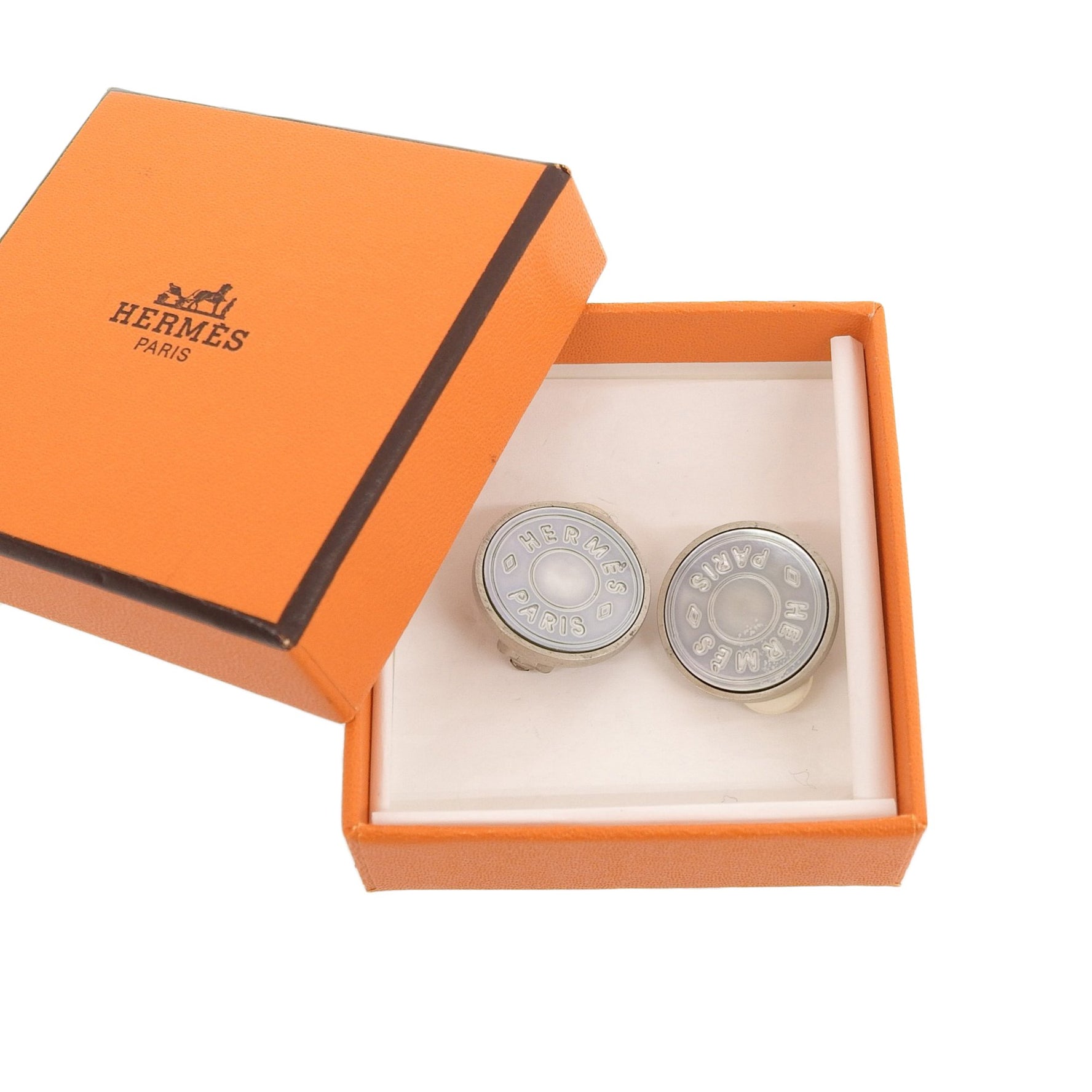HERMES BIJOUTERIE FANTAISIE Serie Shell Clip-on Earrings, Silver, Box Included