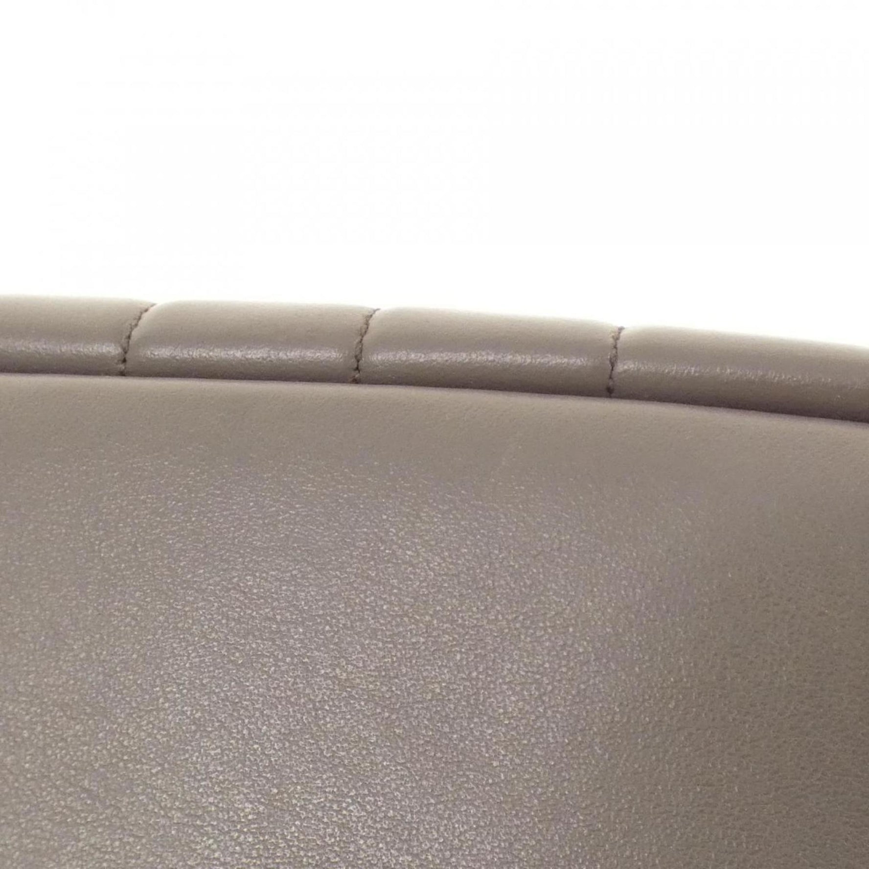 Saint Laurent DV746 Shoulder Bag