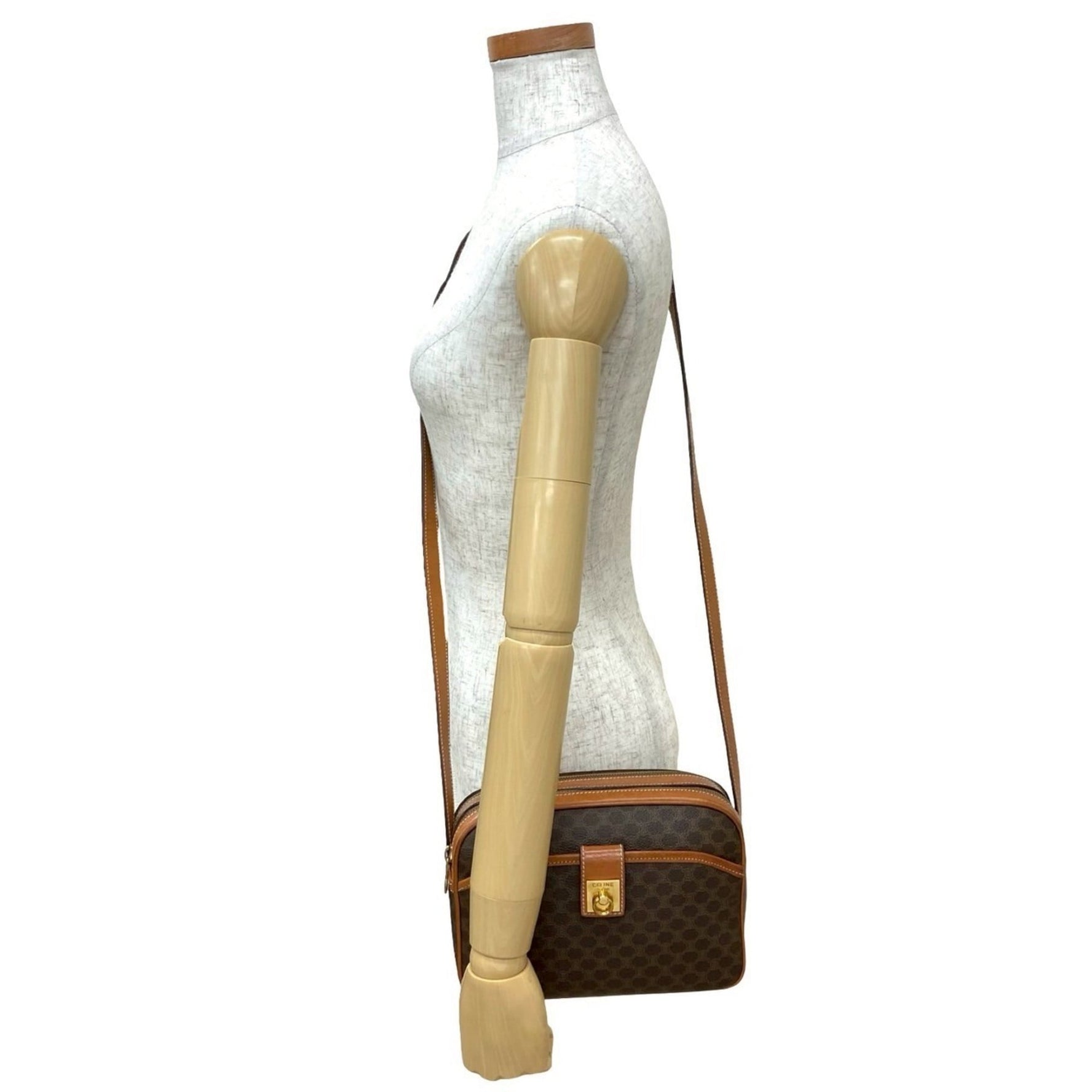 CELINE Logo Ring Macadam Leather Shoulder Bag Pochette