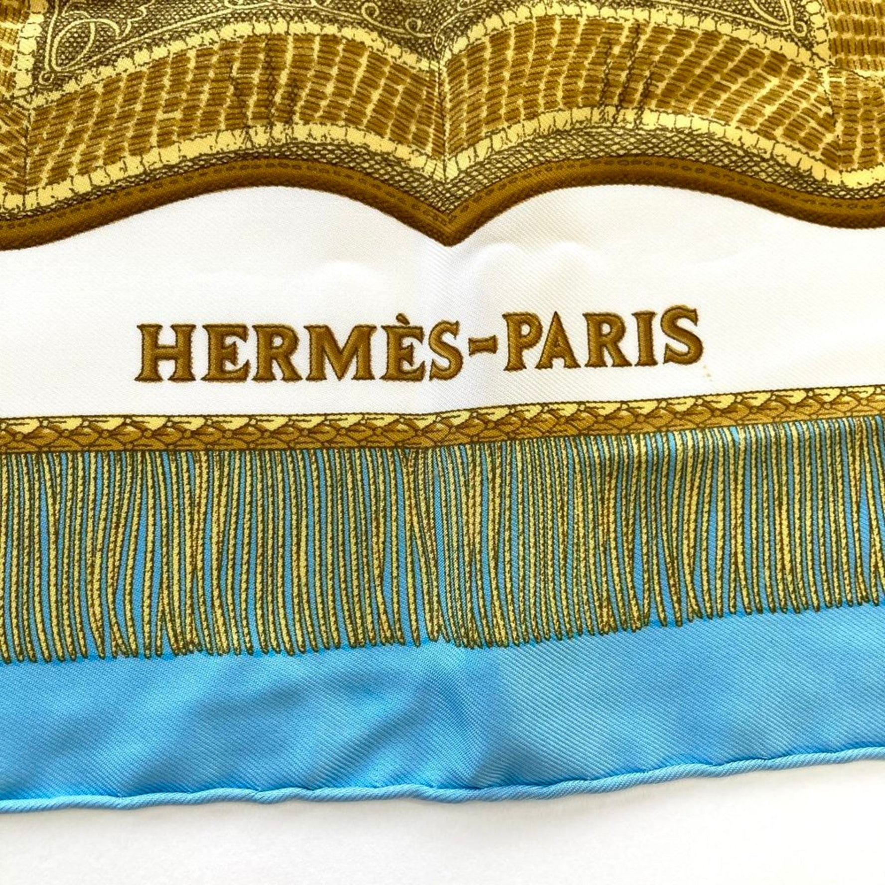Hermes Carre 90 POSTE ET CAVALERIE Sabre bag Scarf Muffler Light blue