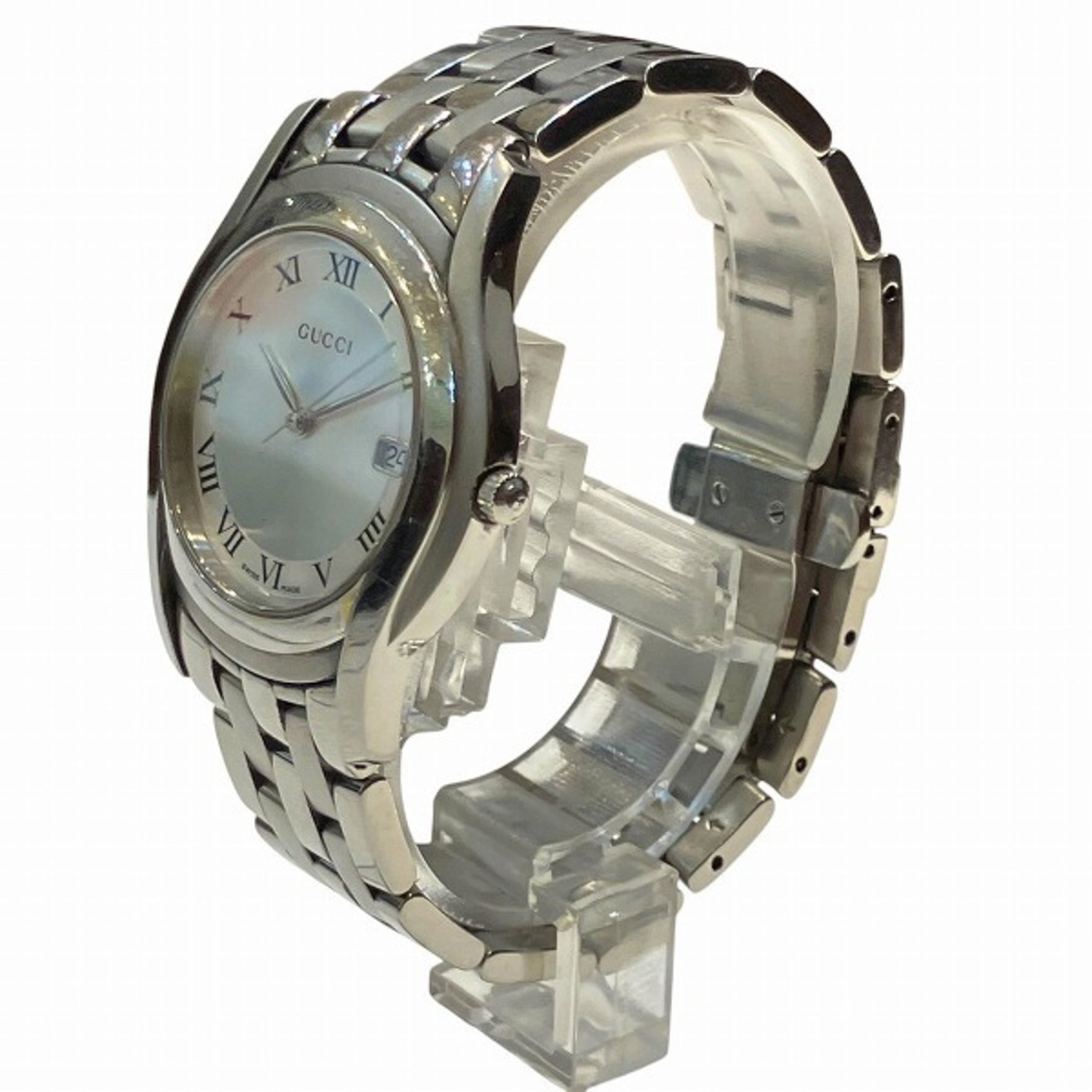 Gucci Quartz Watch with Silver Dial and Date Display