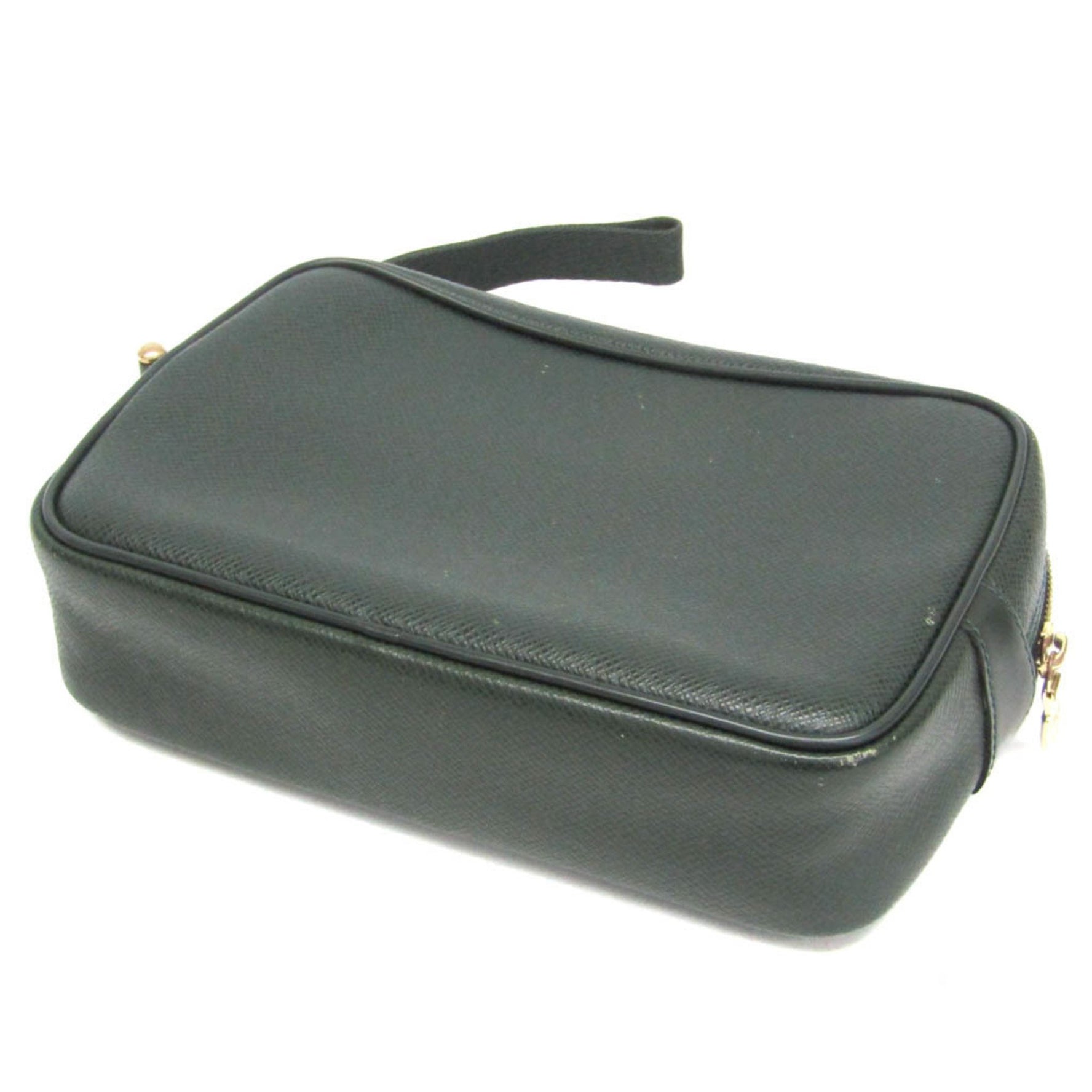 Louis Vuitton Taiga Pochette Kaluga Clutch Bag