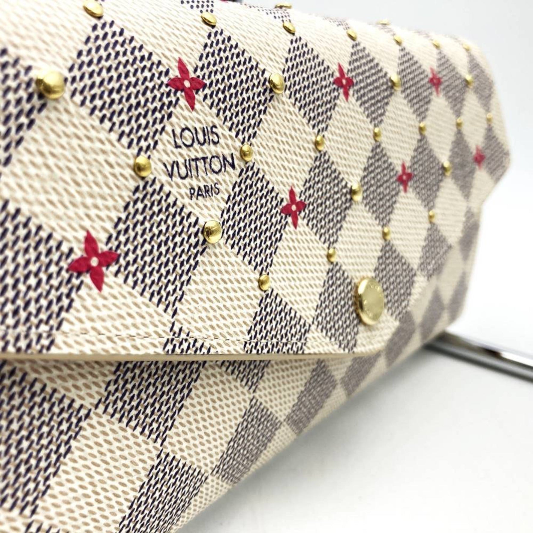 Louis Vuitton New Portefeuille Sarah Flower Studs Bi-fold Wallet Long Damier Azur Canvas Pink