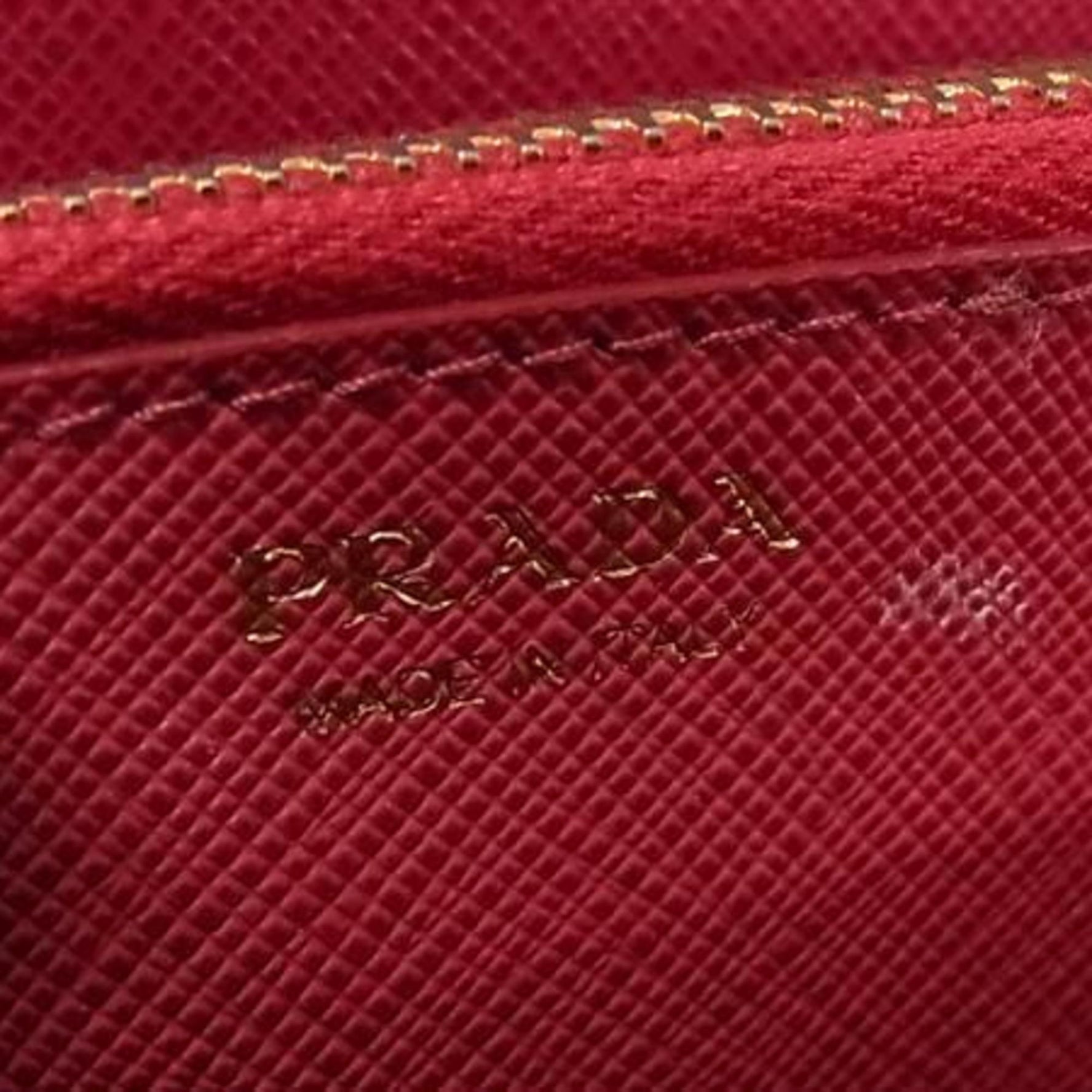 PRADA Triangle Wallet Saffiano Leather Mark Round Long with Organizer