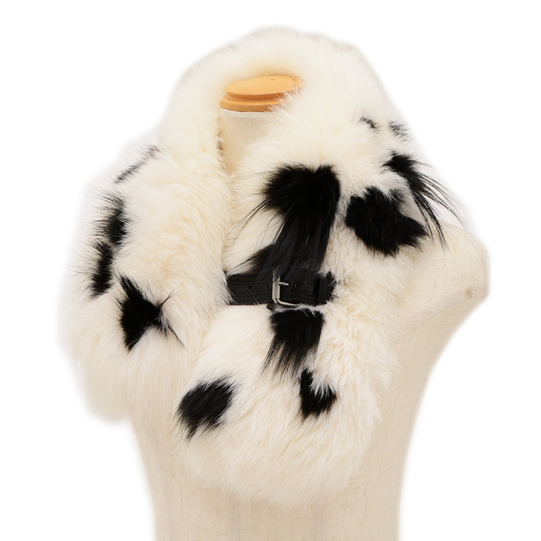 Fendi Scarf/Shawl Fox Fur White Black BP
