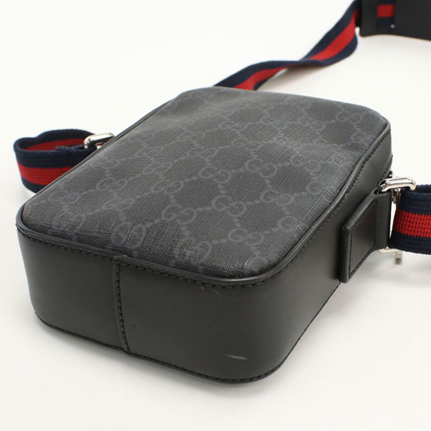 GUCCI GG Supreme Mini Shoulder Bag 1095 Men's