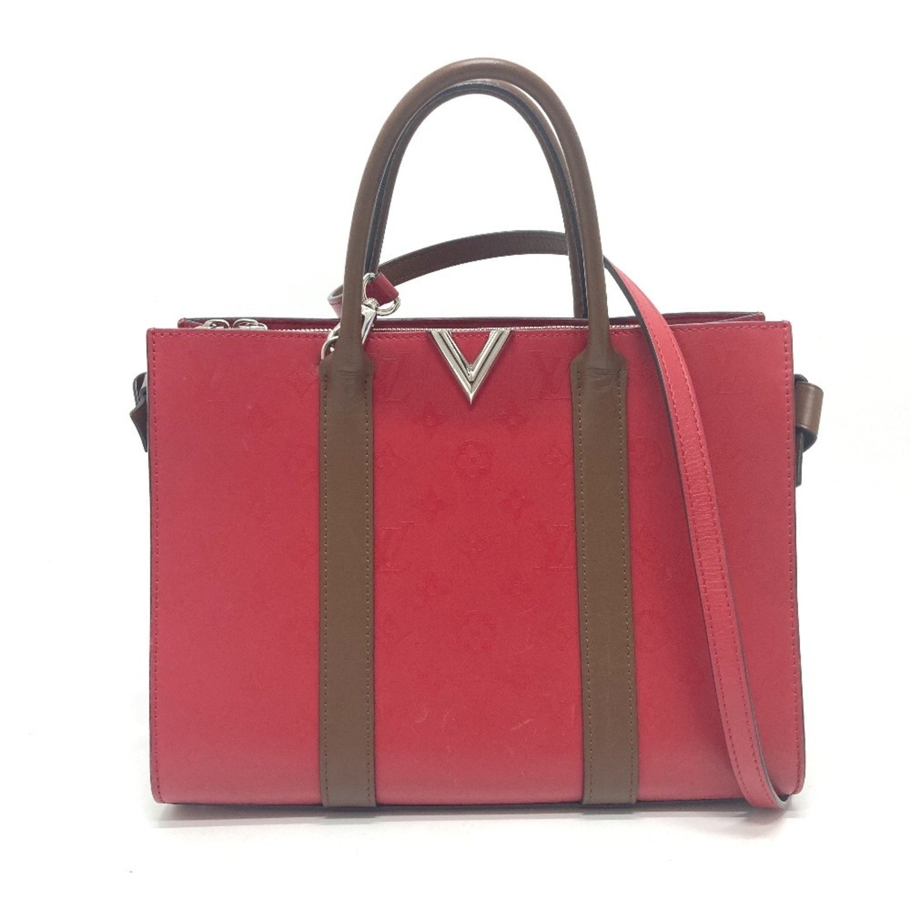 Louis Vuitton Monogram Very Tote MM Bag in Leather, Red