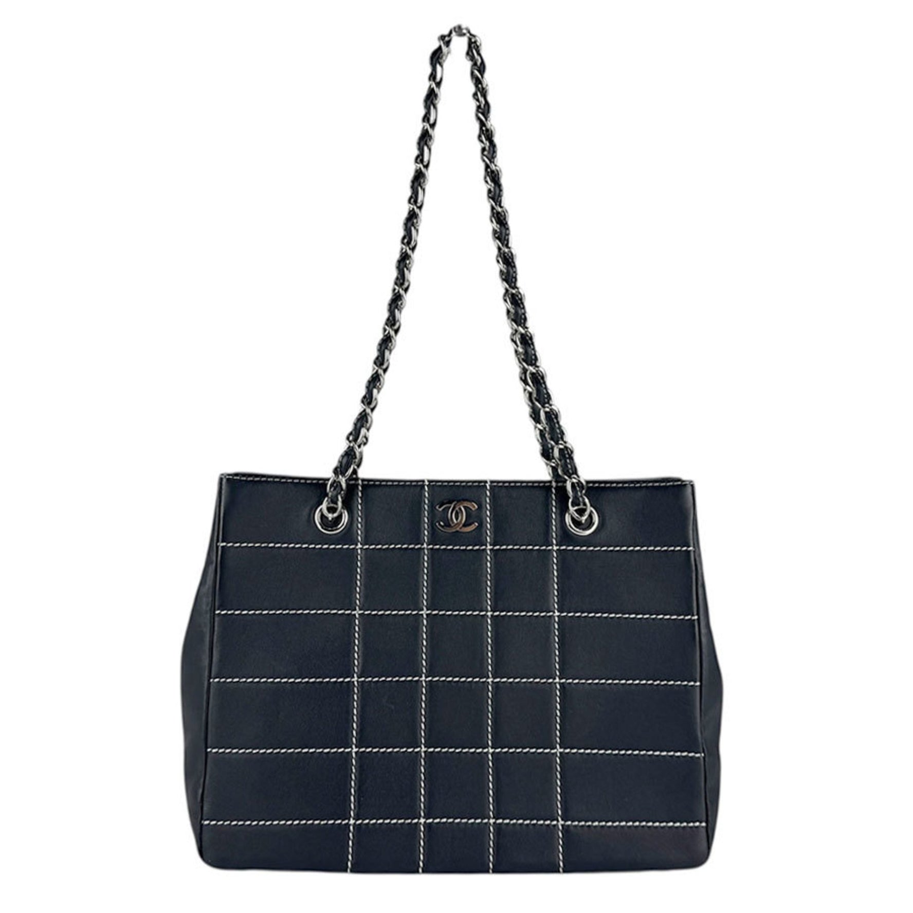 CHANEL Chocobar Leather Shoulder Bag in Dark Navy