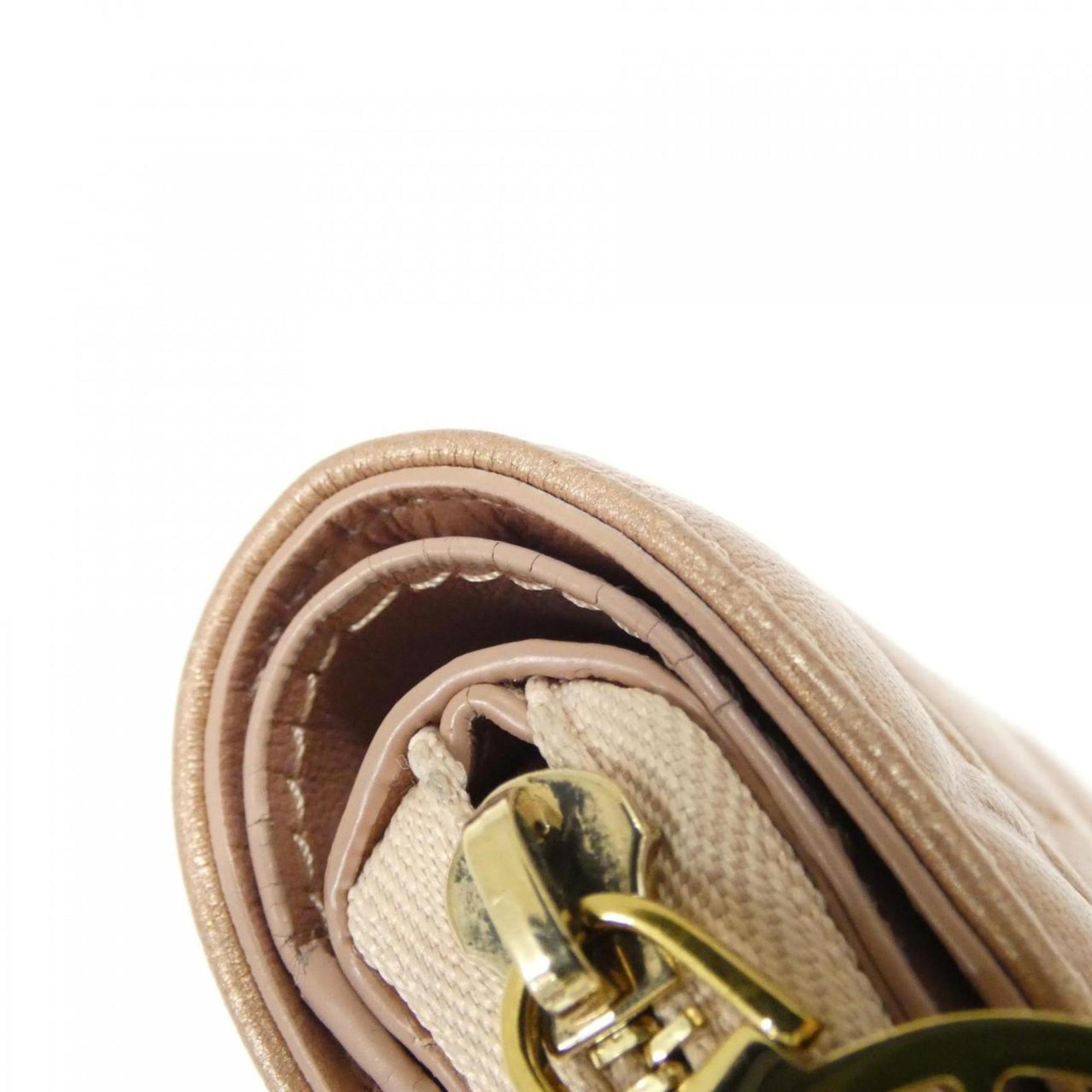 Louis Vuitton Coussin Portefeuille Lou Wallet