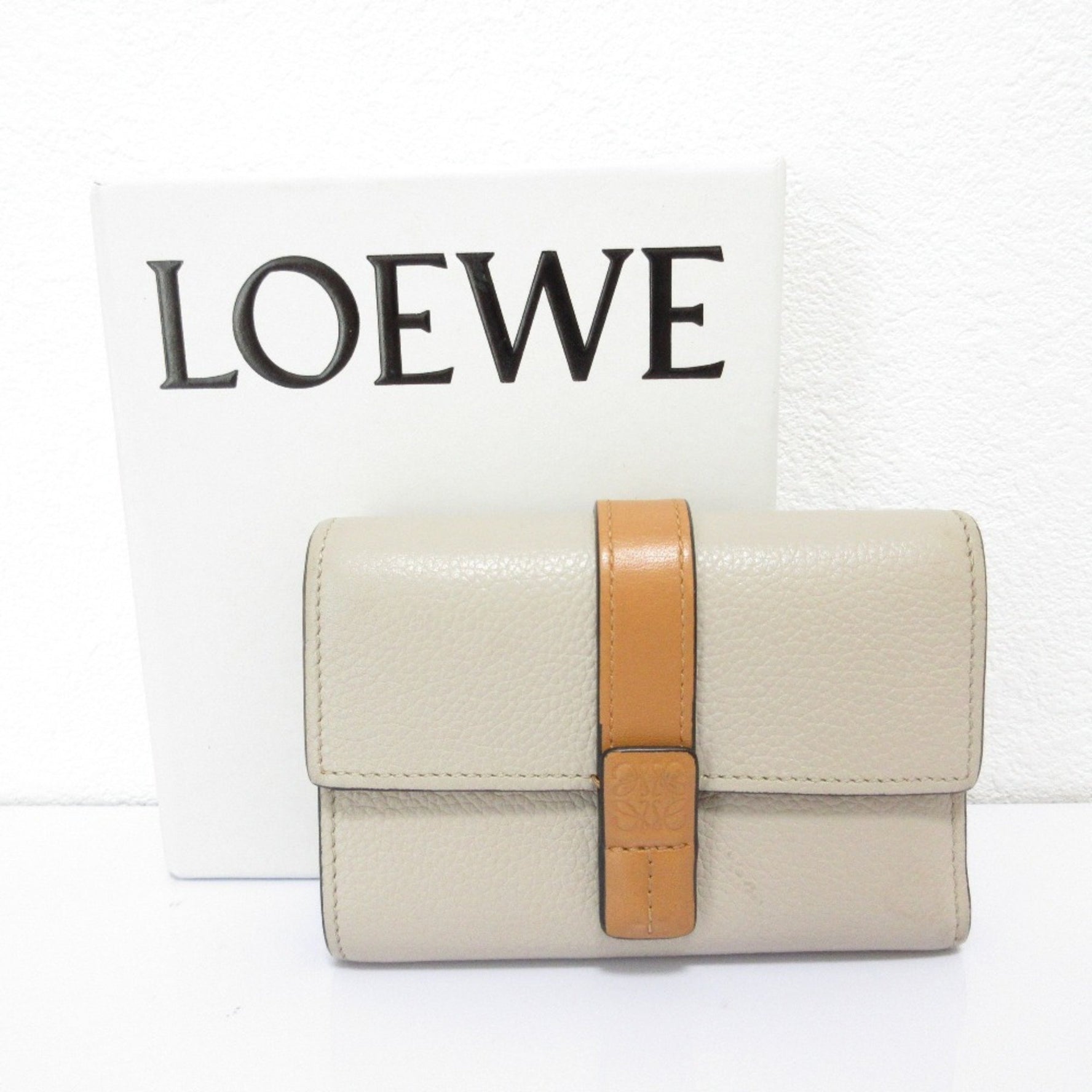 LOEWE Small Vertical Leather Compact Wallet Tri-fold