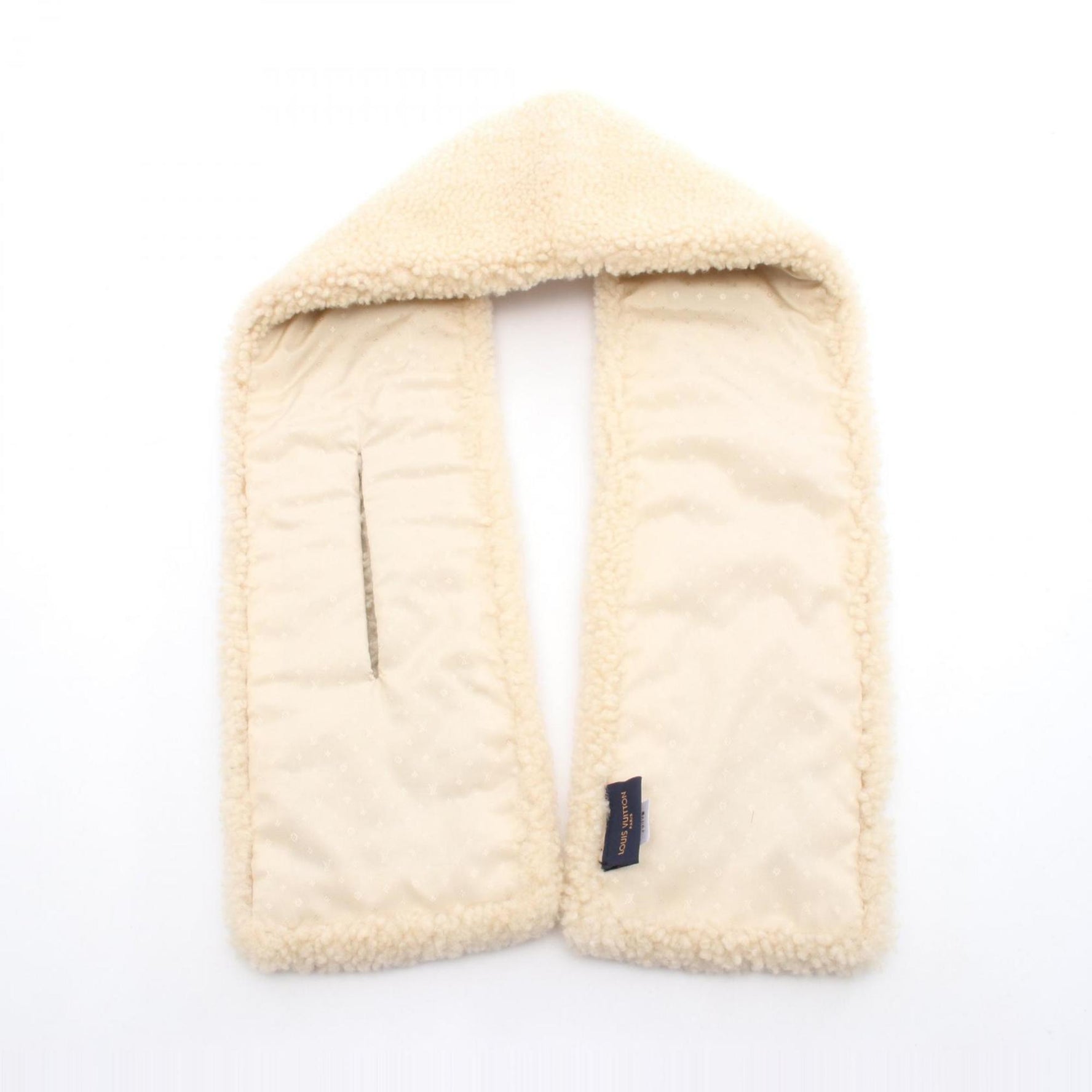 Louis Vuitton Echarpe Shirring Lamb Scarf, Mouton, Ivory/Black