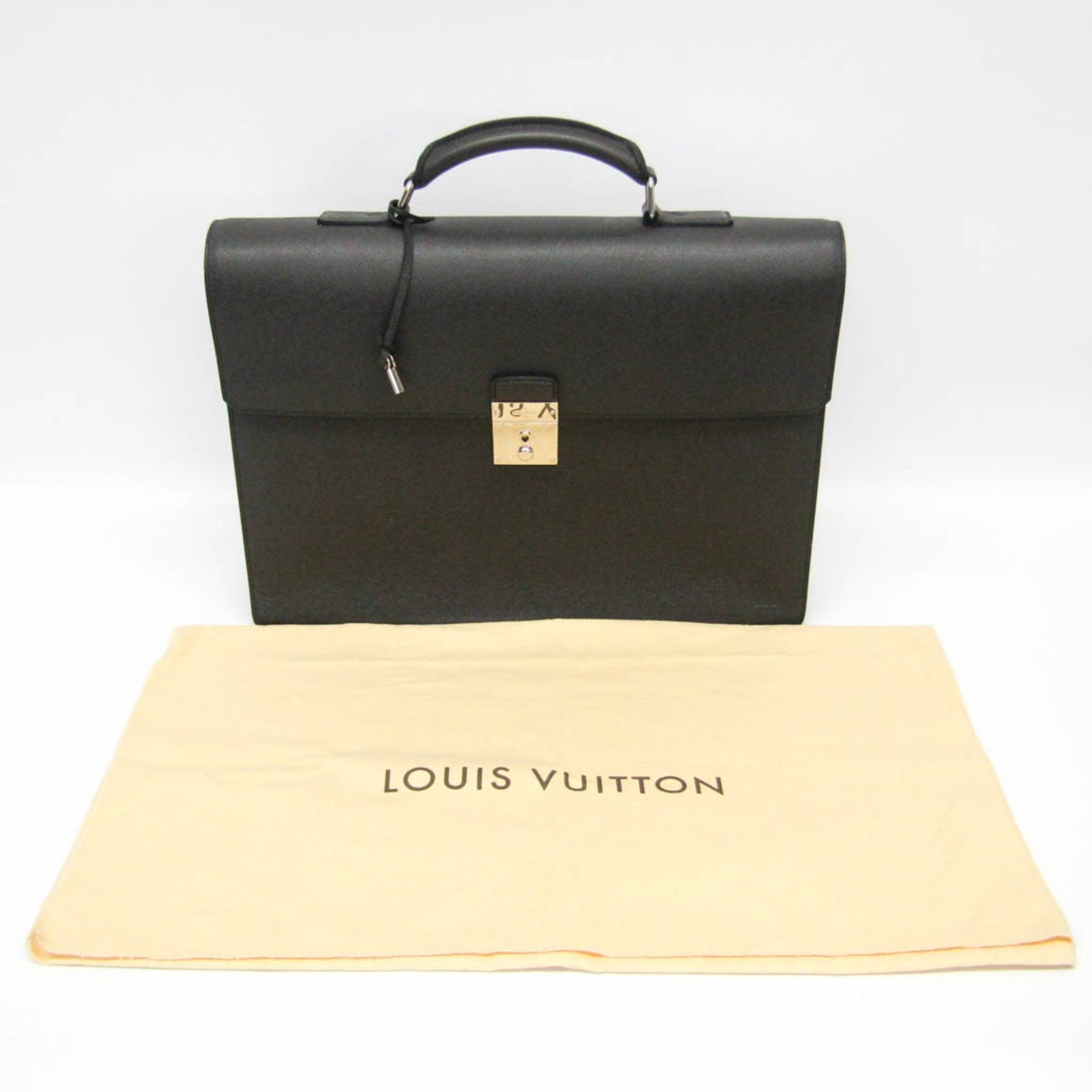 Louis Vuitton Taiga Neo Robusto 2 Briefcase