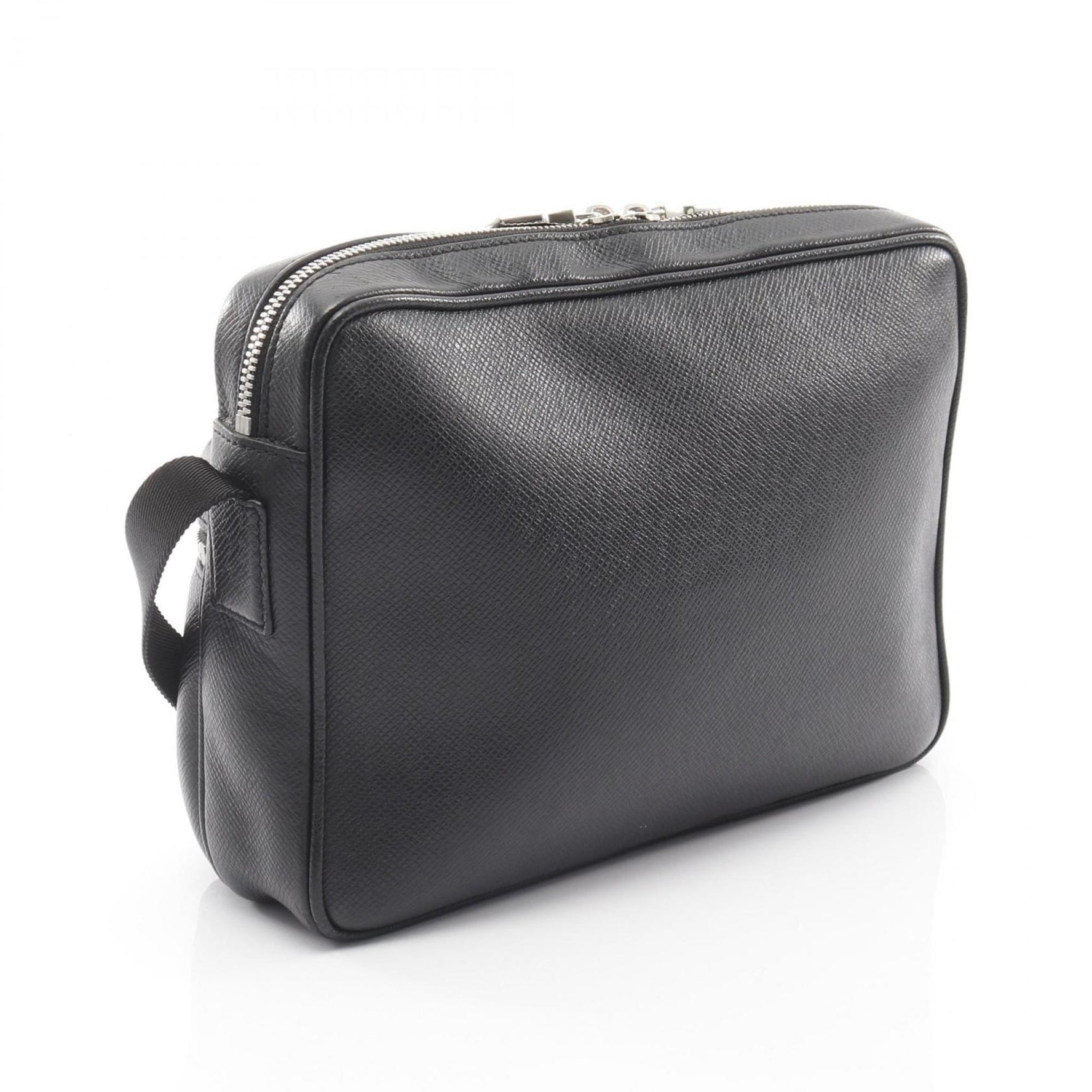 Louis Vuitton Outdoor Messenger PM Taiga Noir Shoulder Bag, Leather, Black