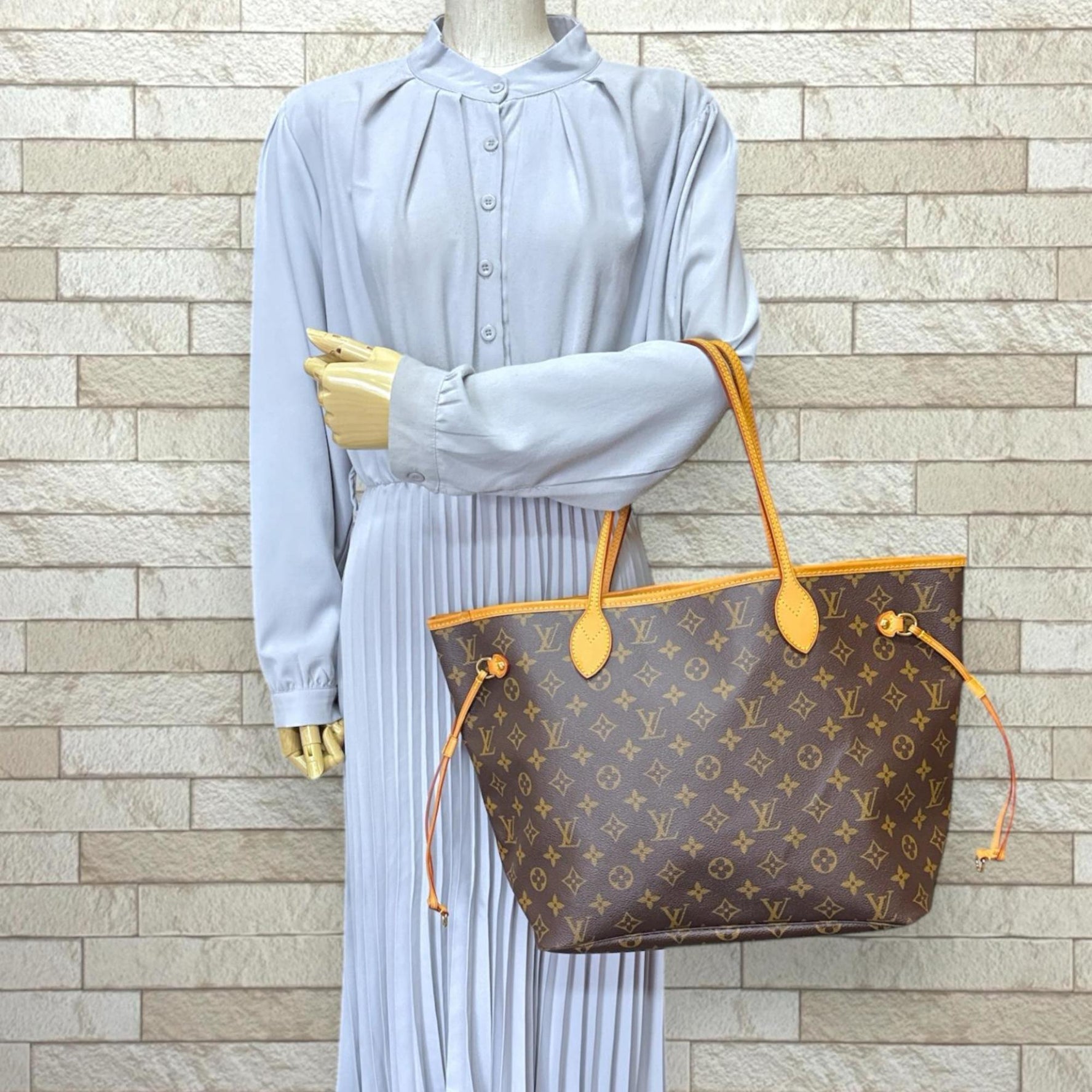 Louis Vuitton Neverfull MM Monogram Tote Bag Canvas LOUIS VUITTON