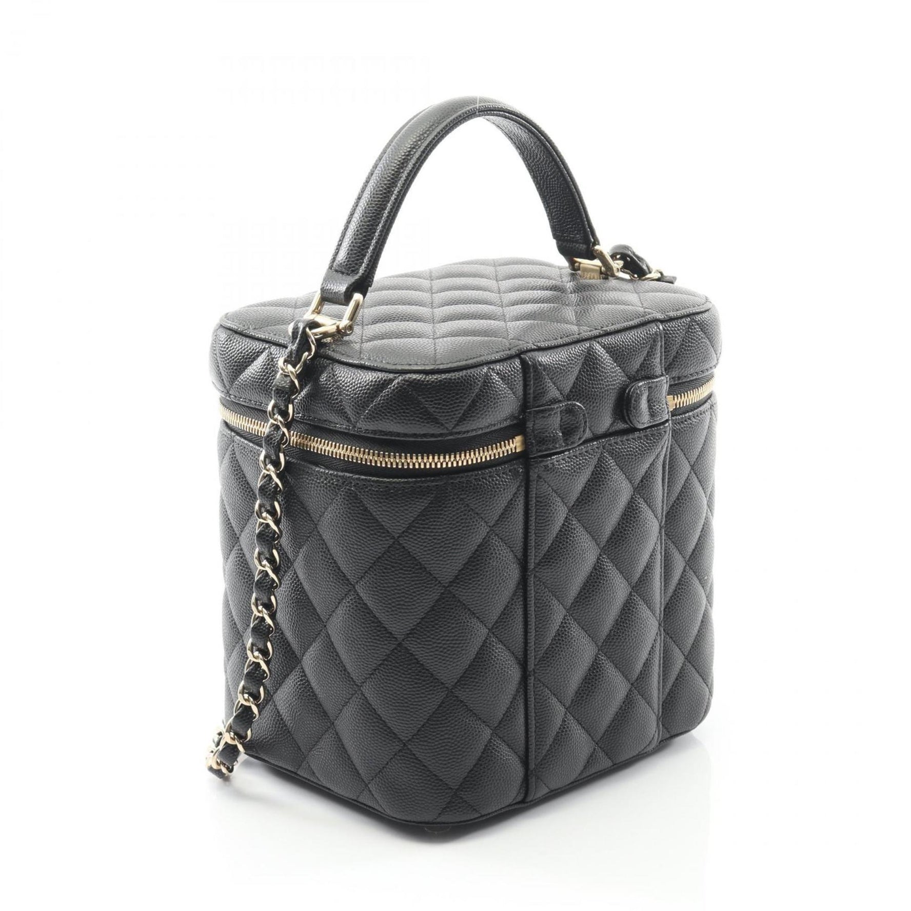 CHANEL Matelasse Shoulder Bag in Calfskin Leather (Cowhide)