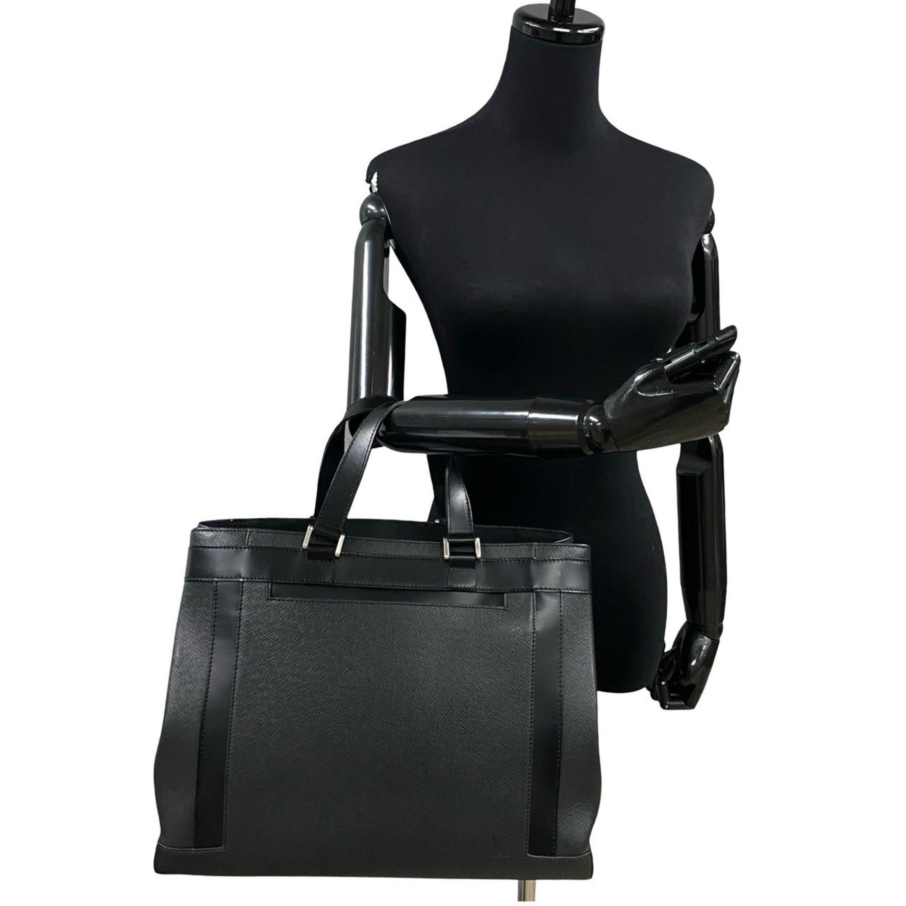 Louis Vuitton Taiga Kasbeck GM Leather Handbag, Business Bag, Tote