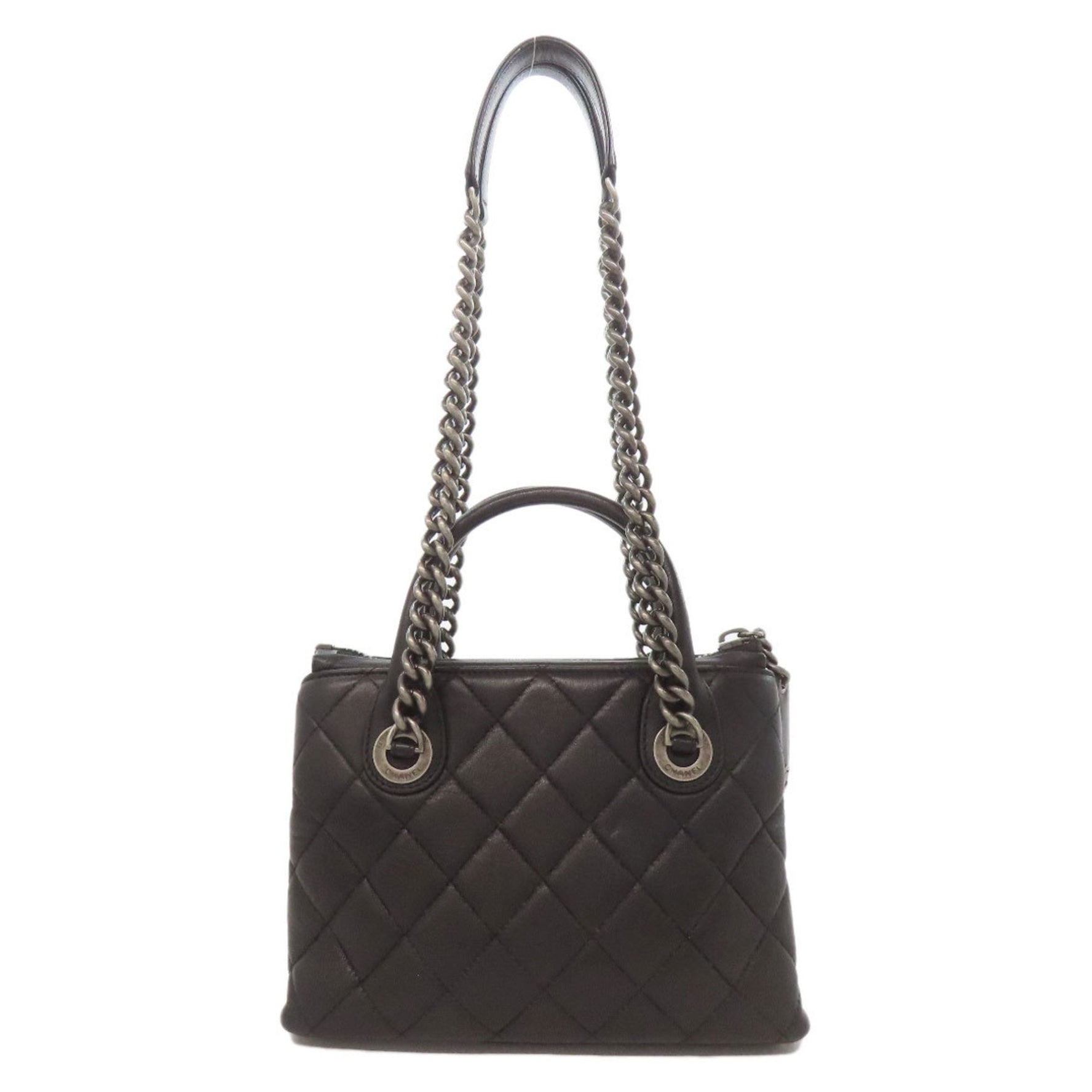 CHANEL Matelasse Handbag in Calfskin