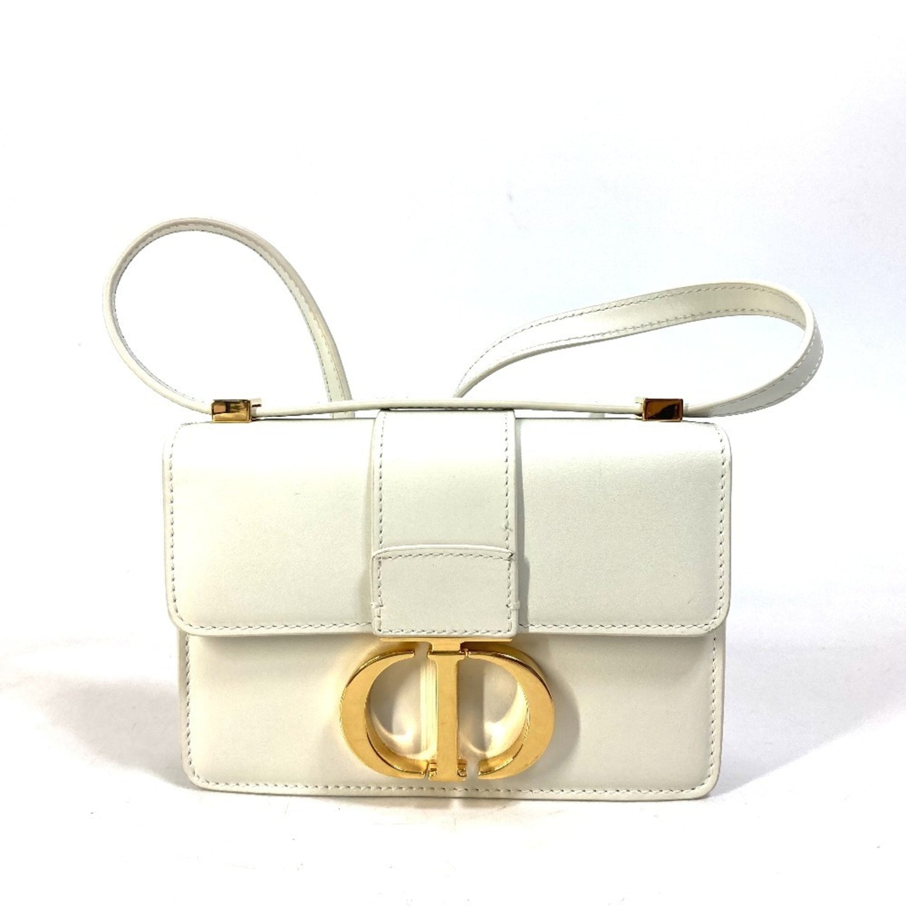 Christian Dior Montaigne 30 Pochette Pouch Shoulder Bag in Leather with CD Hardware