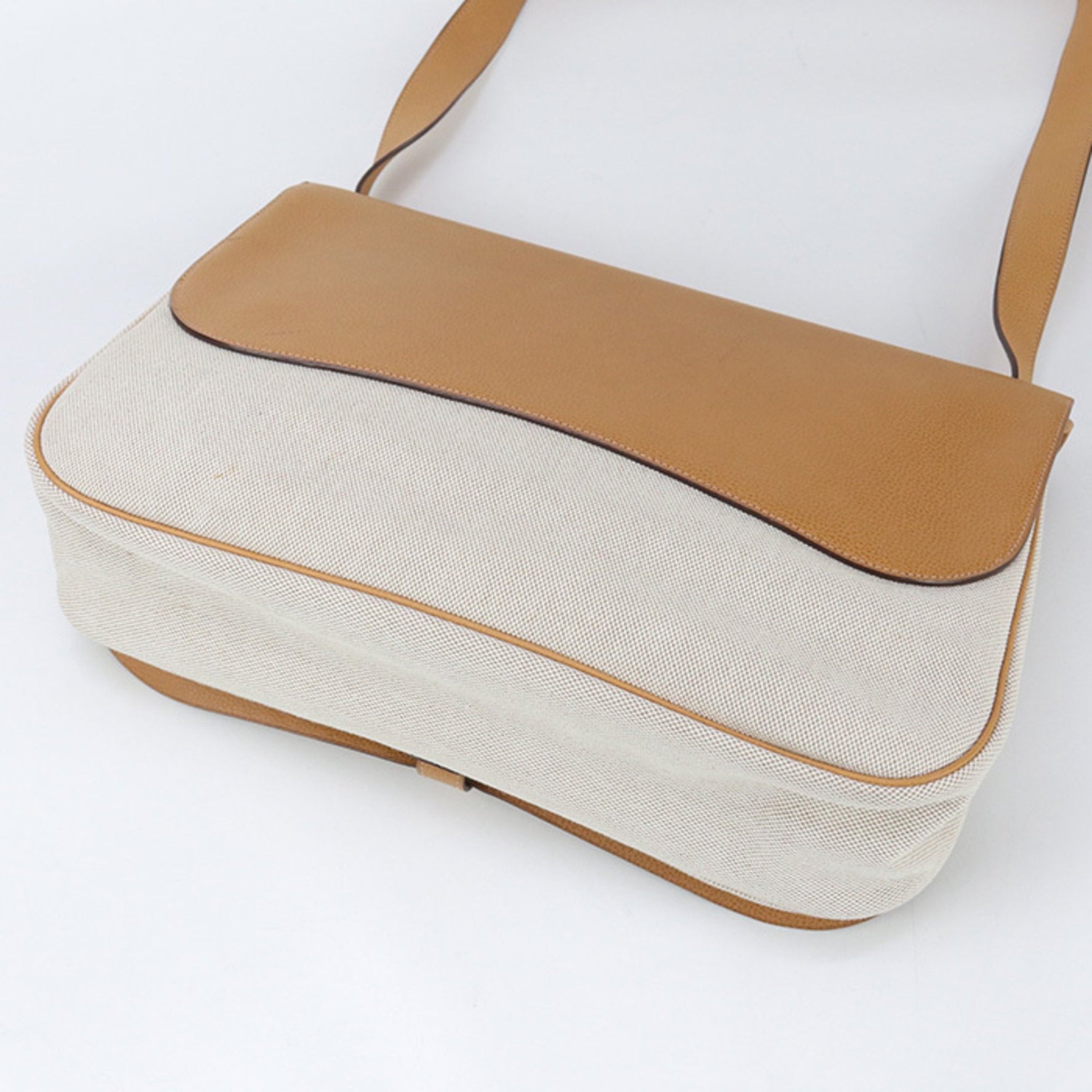 HERMES Sac Colorado GM Shoulder Bag, with I Stamp