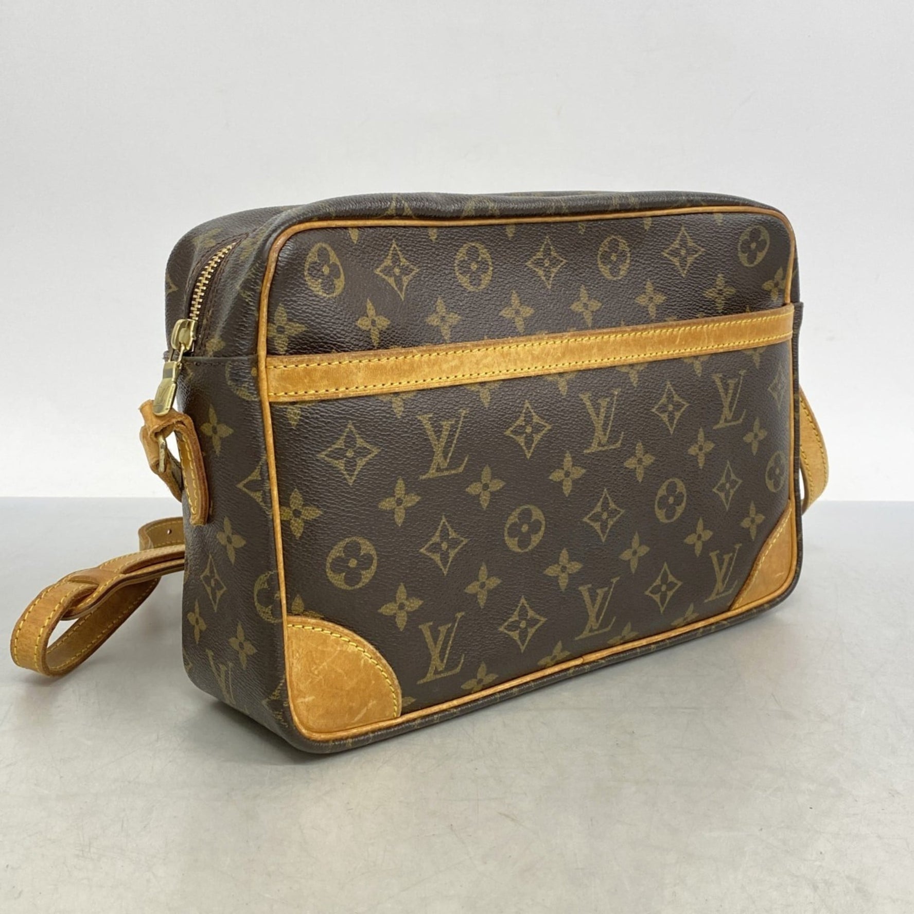 Louis Vuitton Monogram Trocadero 30 Shoulder Bag