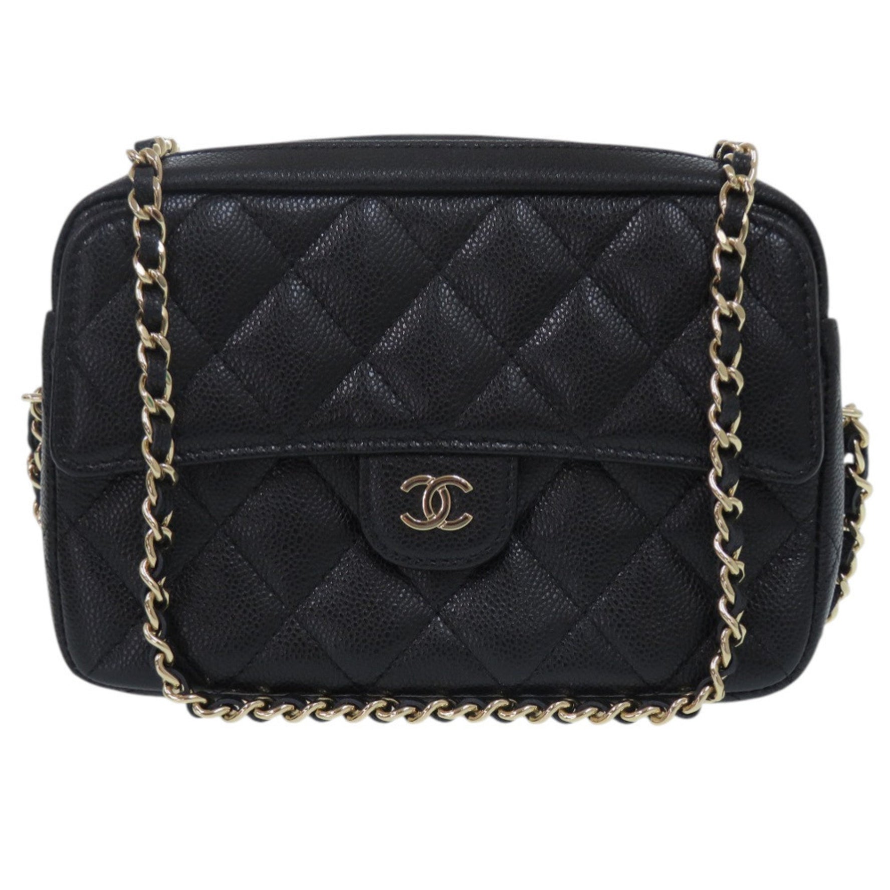 Like new Chanel Matelasse Classic Chain Clutch in shiny grained calfskin with champagne gold hardware. 1260