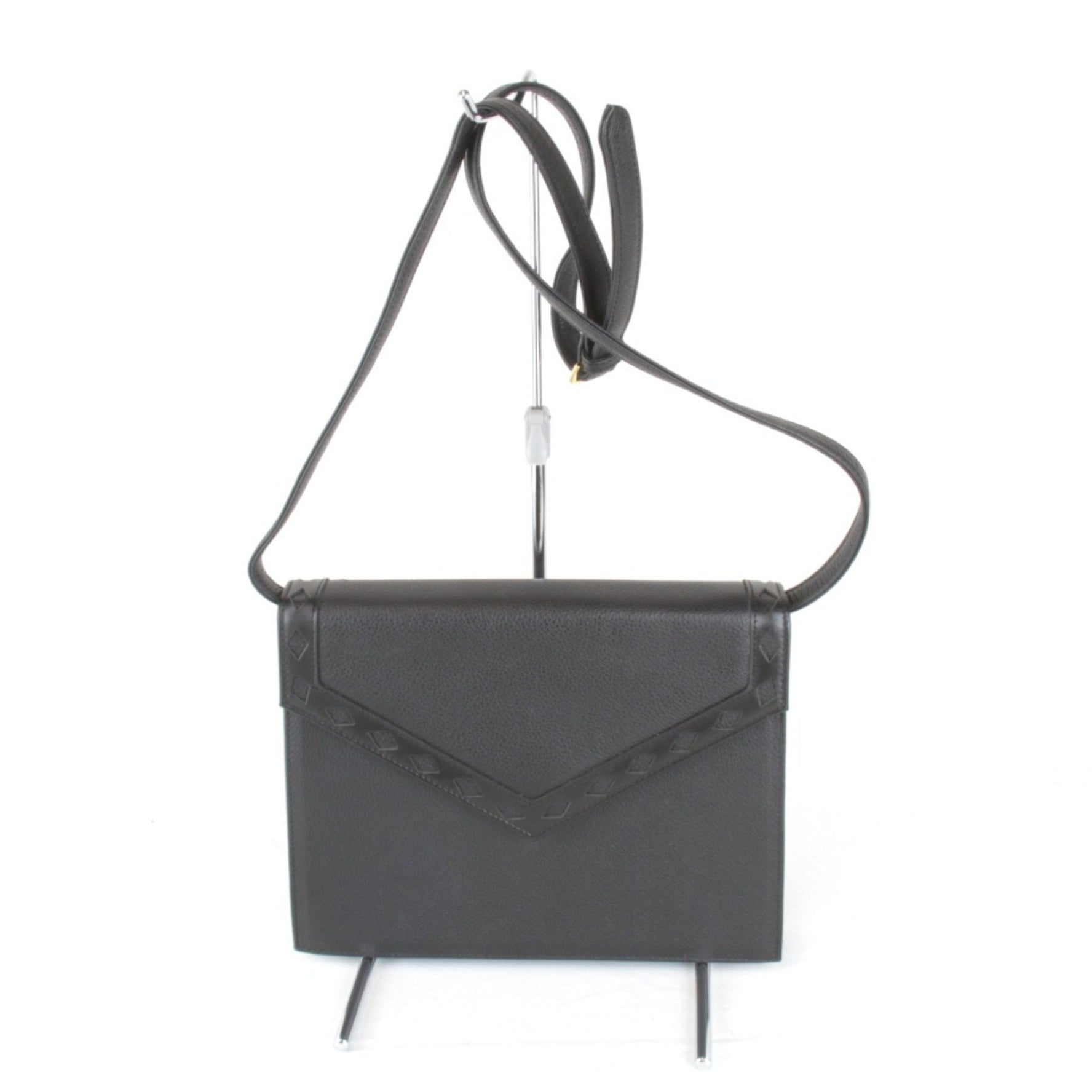 SAINT LAURENT shoulder bag in black leather