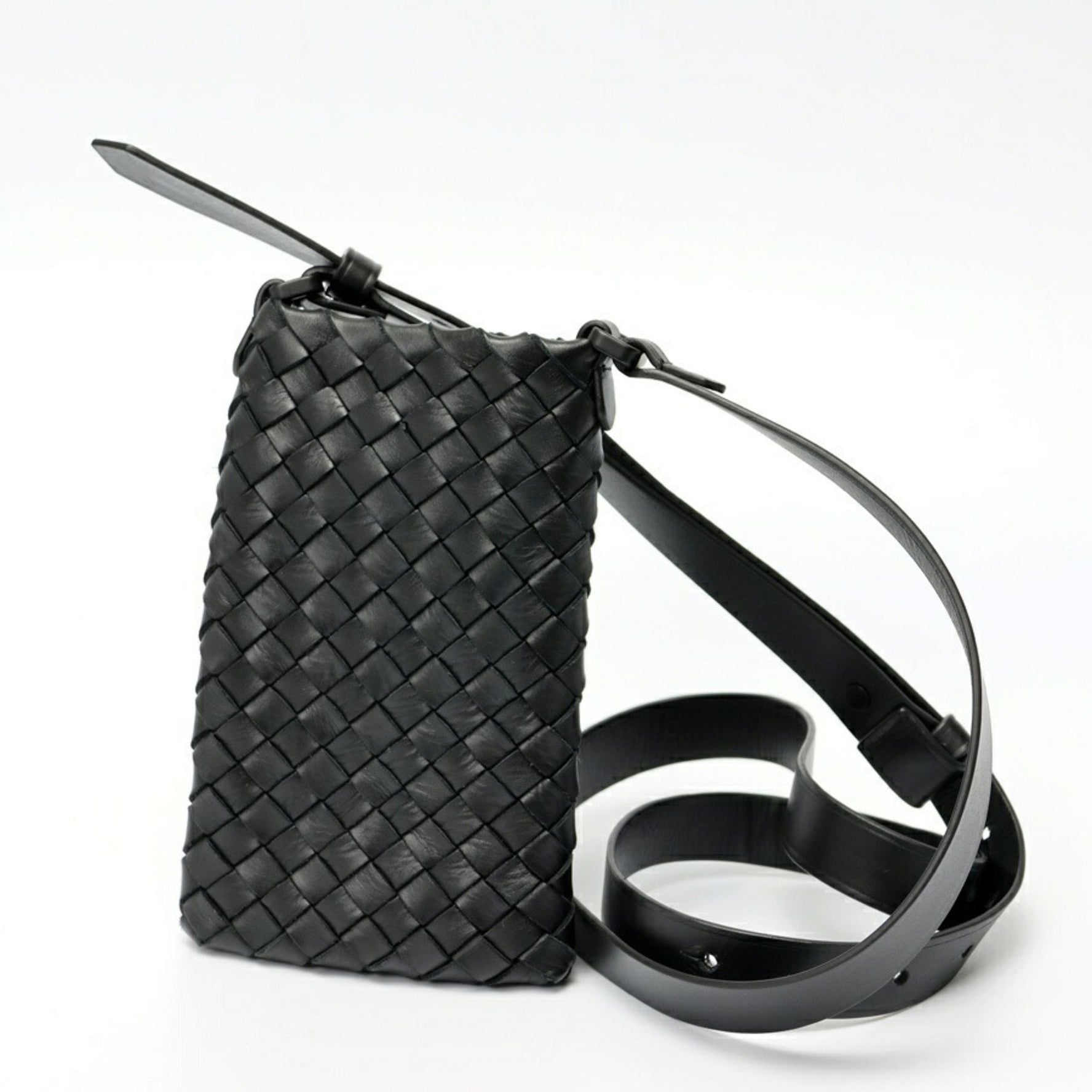Bottega Veneta Phone Pouch Smartphone Holder Shoulder Bag Intrecciato Leather