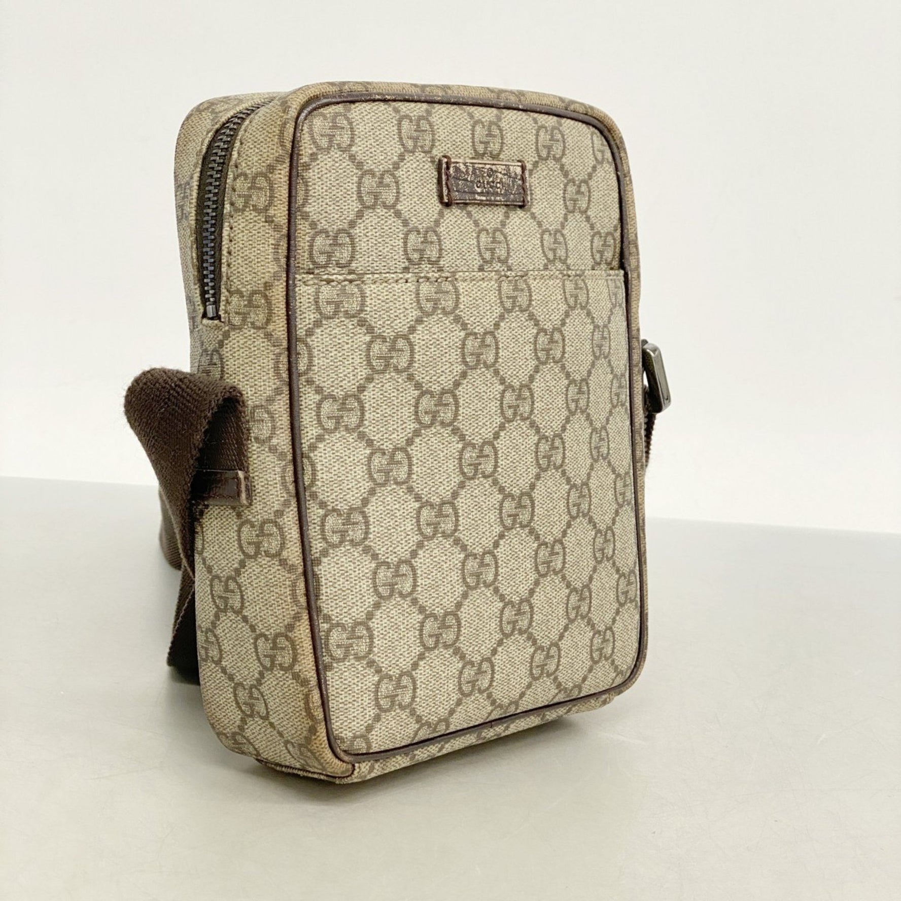 Gucci GG Supreme Shoulder Bag
