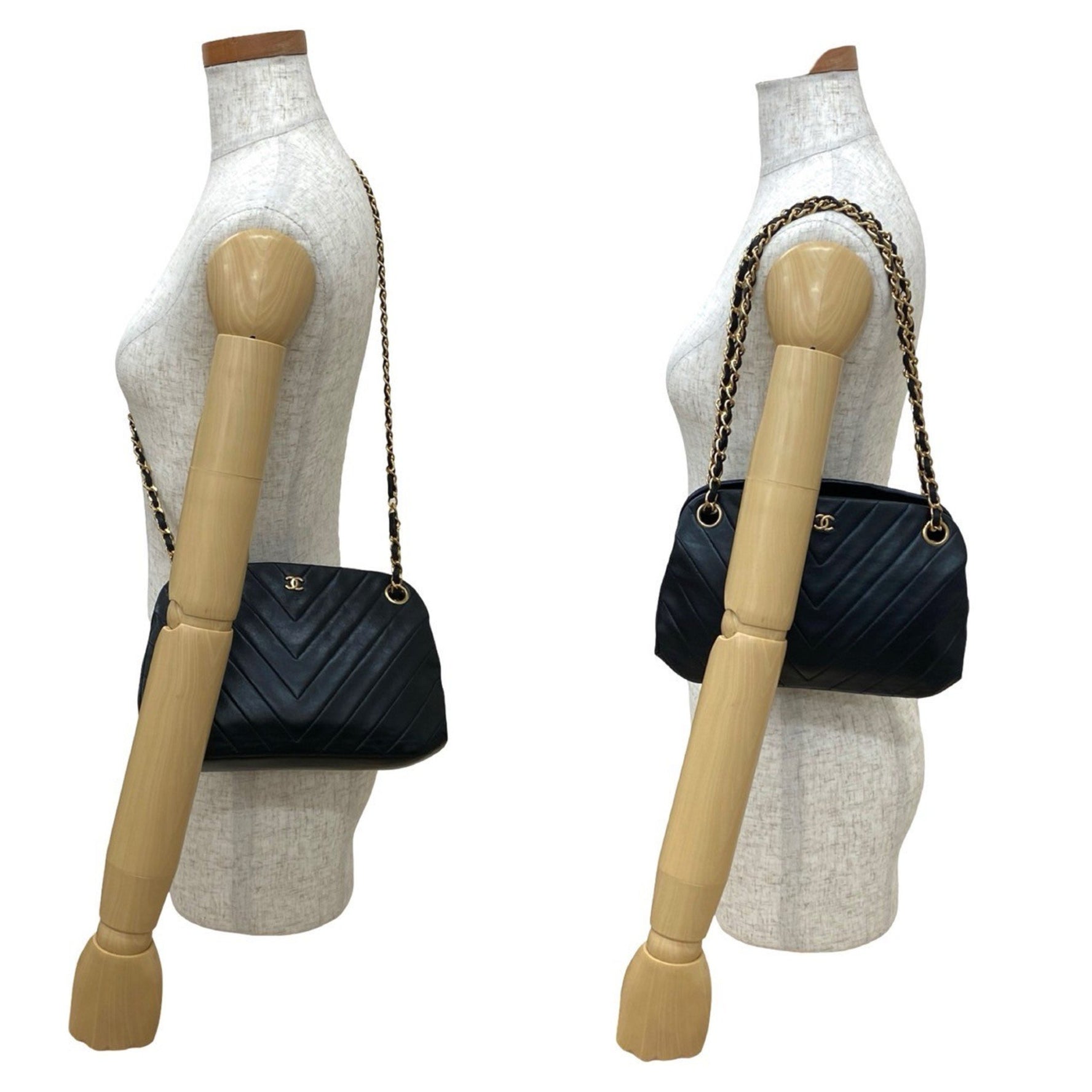 CHANEL Coco Mark V-Stitch Lambskin Clasp Chain Shoulder Bag 09279