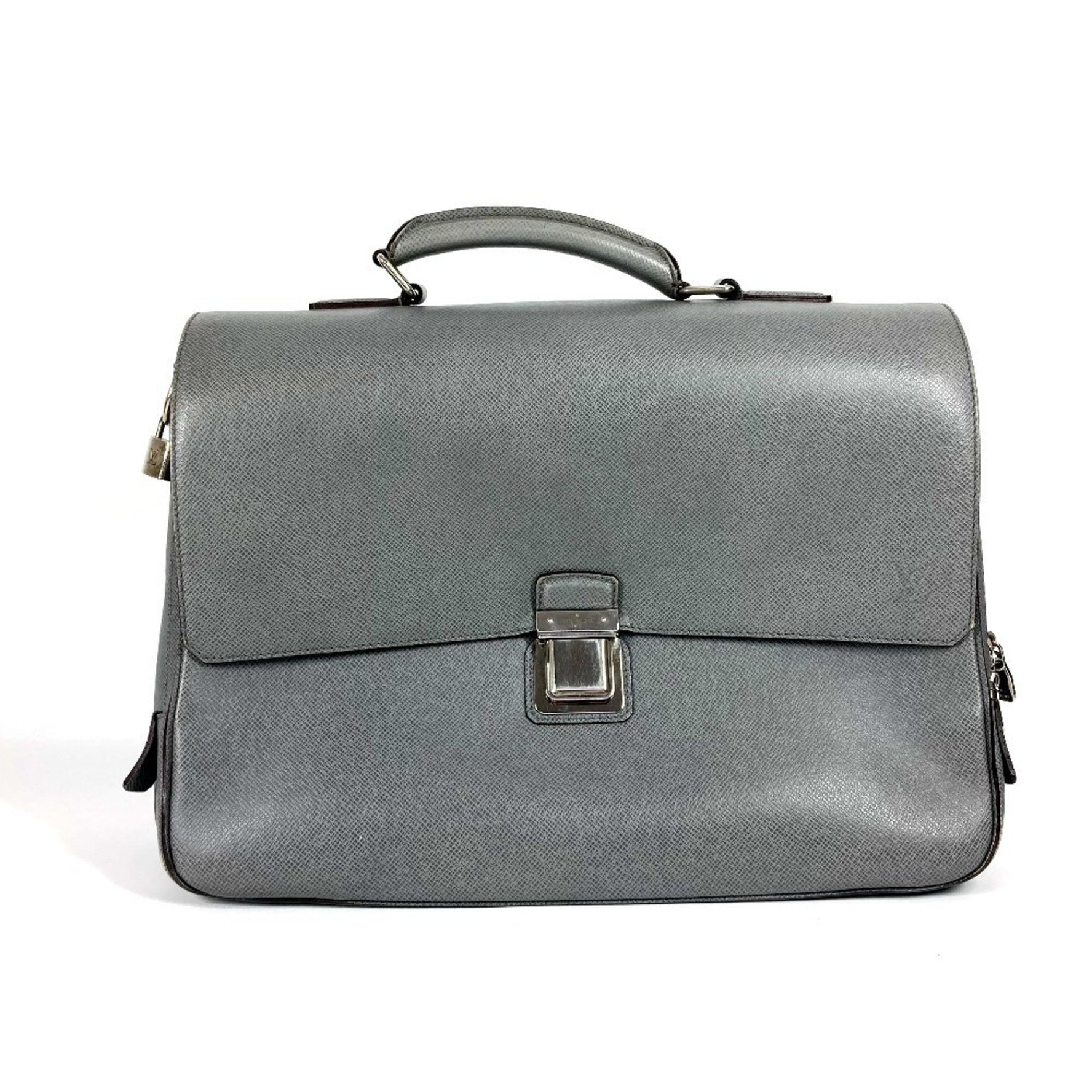 Louis Vuitton Taiga Vasili GM bag Shoulder Handbag Crossbody Business leather Glacier Gray