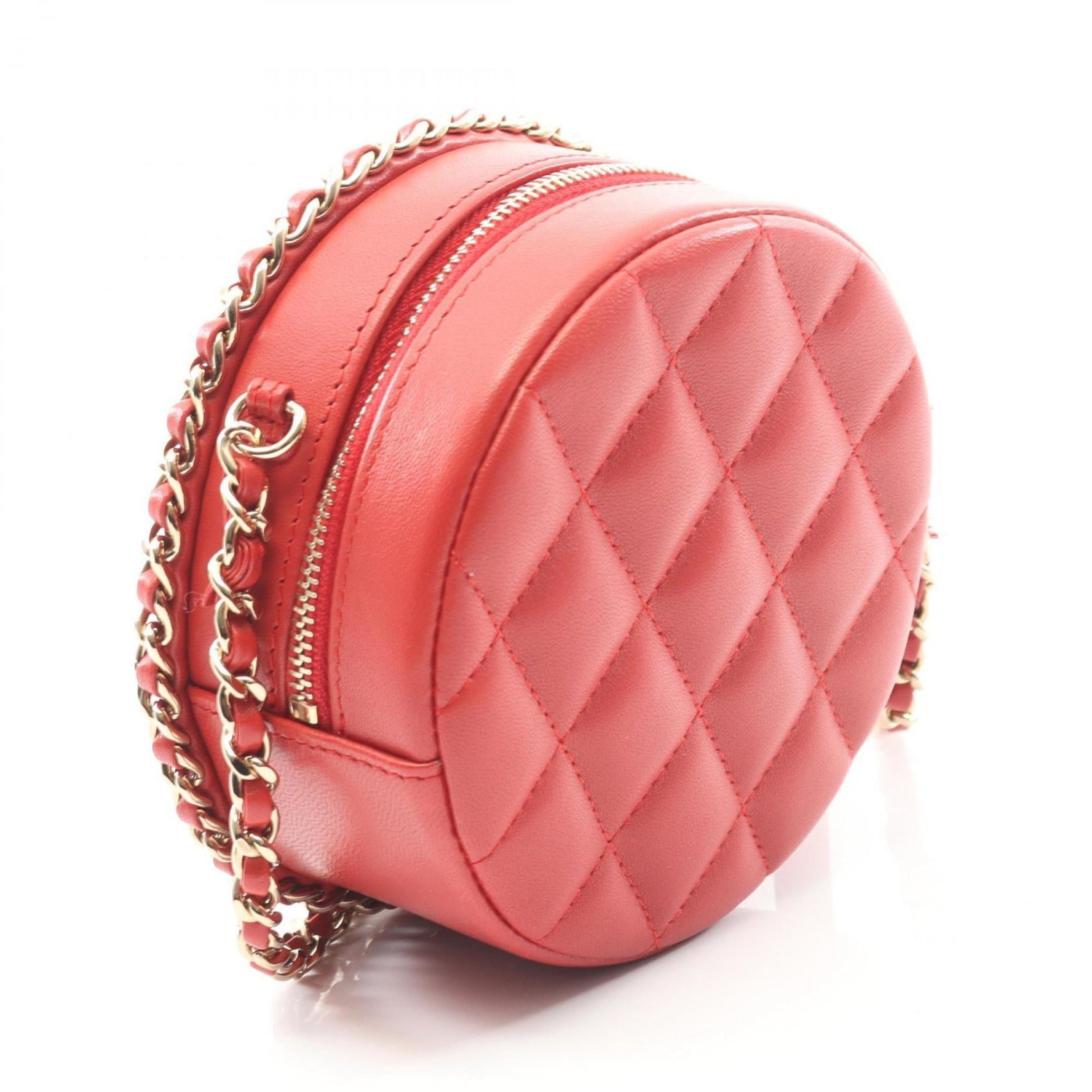 CHANEL Matelasse Shoulder Bag, Lambskin Leather, Red