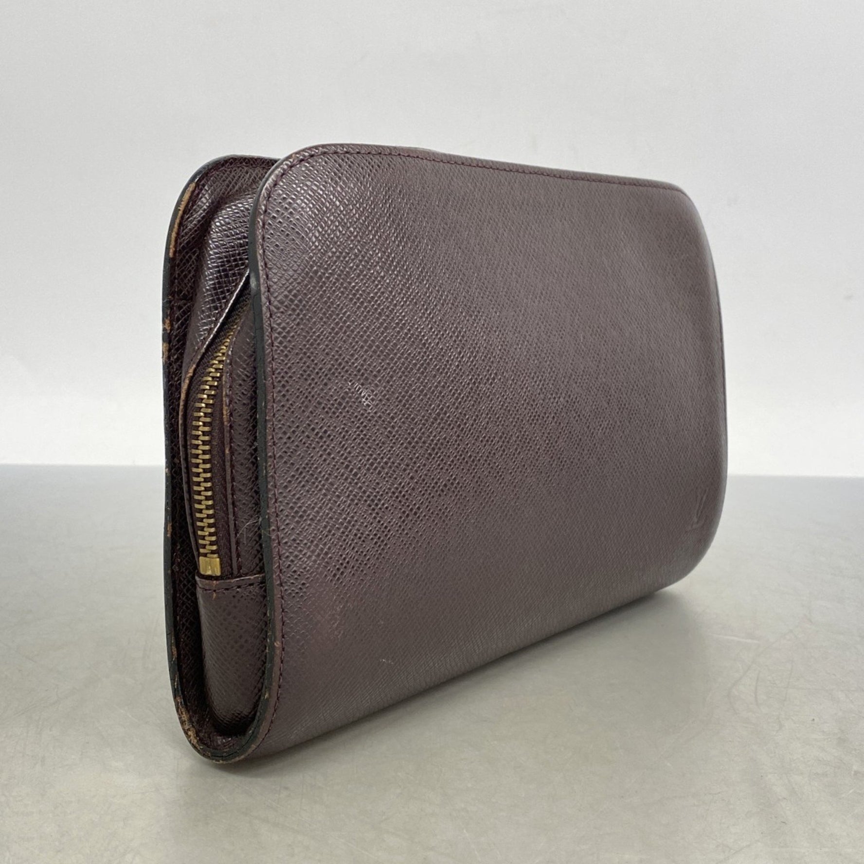 Louis Vuitton Taiga Baikal Clutch Bag