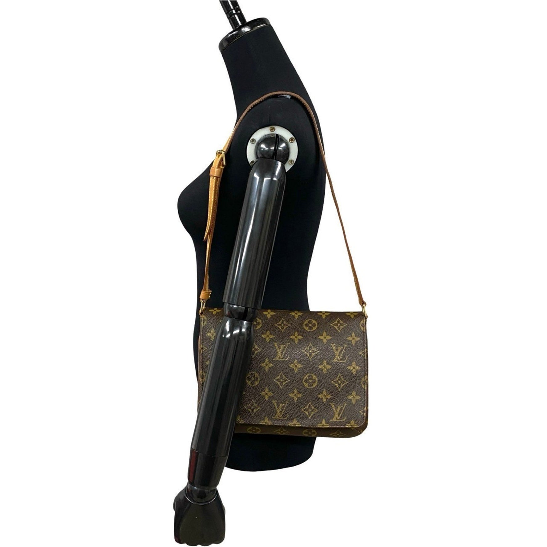 Louis Vuitton Musette Tango Leather Shoulder Bag/Handbag, 419-9