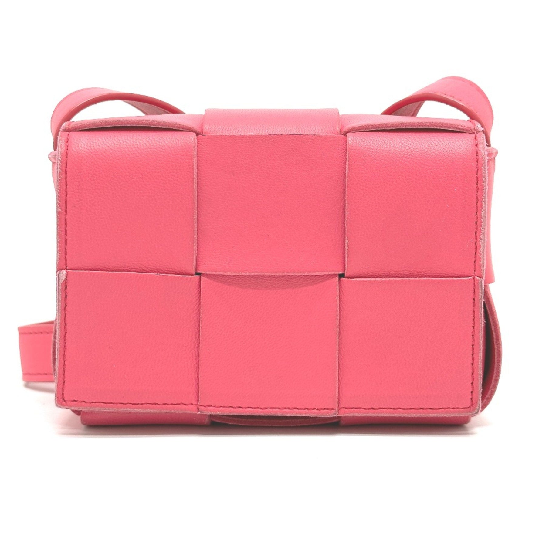 BOTTEGA VENETA Maxi Intrecciato Crossbody Pochette Crossbody Shoulder Bag