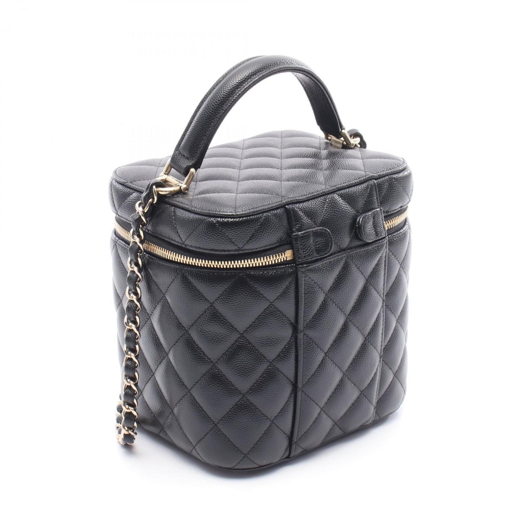 CHANEL Matelasse Shoulder Bag in Grained Calfskin Leather