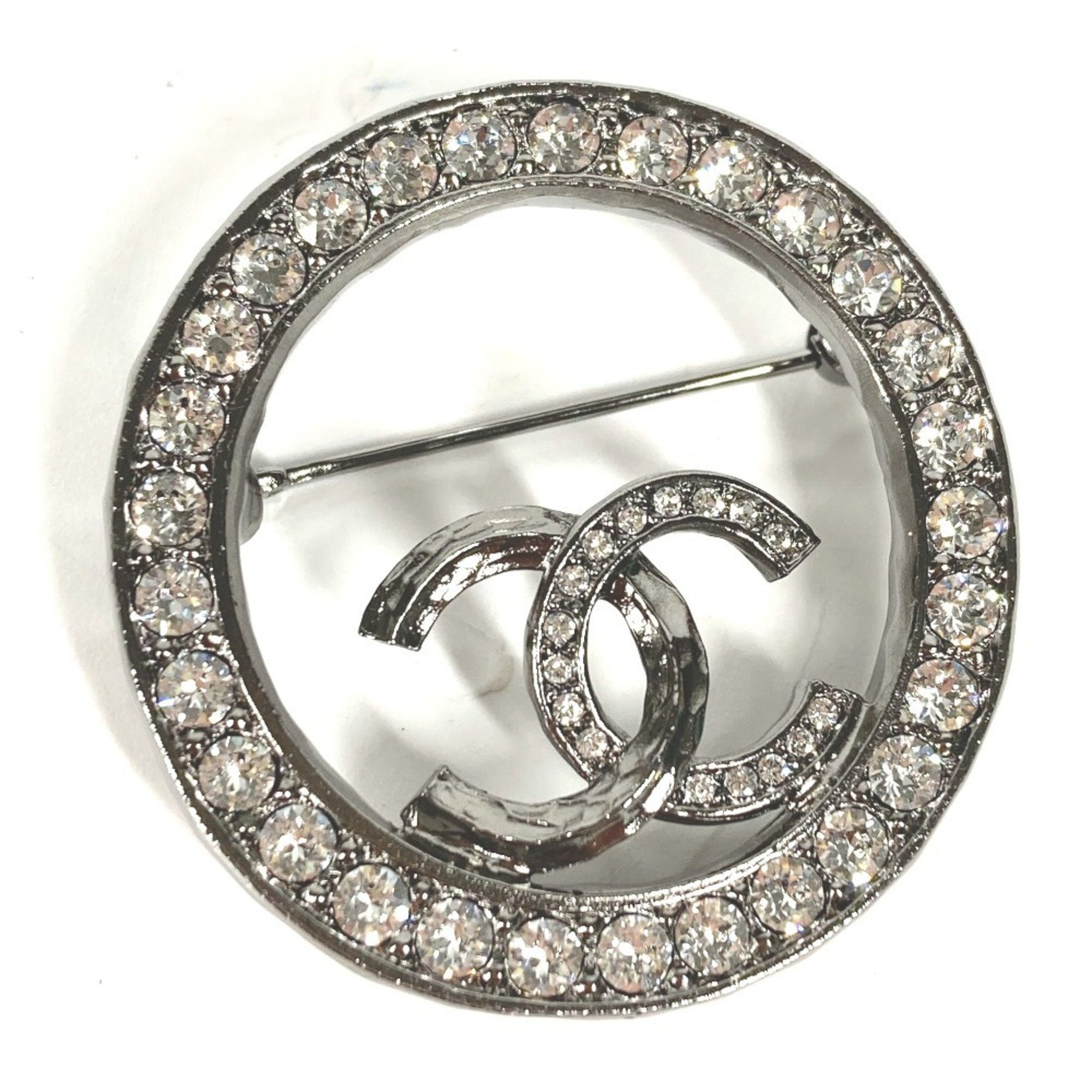 CHANEL 21K CC Coco Mark Round Rhinestone Brooch in Silver, Like New