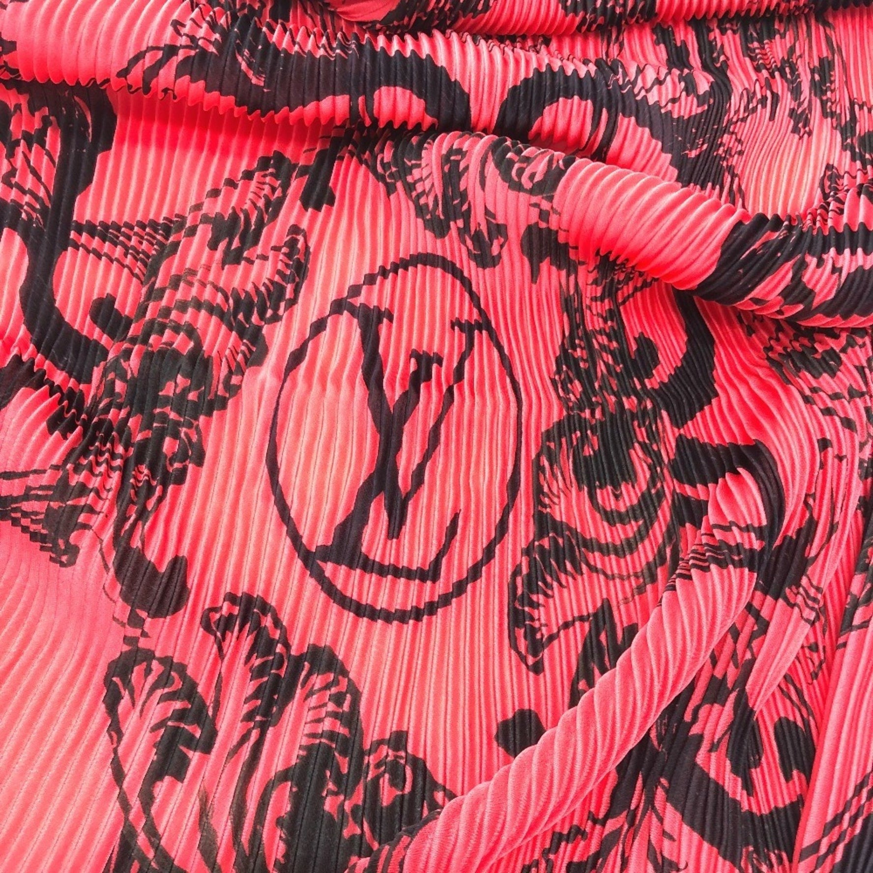 LOUIS VUITTON MP2279 Floral Stamp Giant Pleated Silk Scarf, Women's, Black