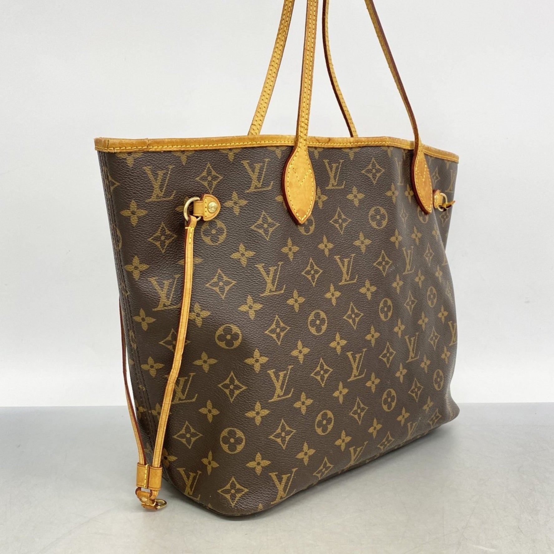 Louis Vuitton Monogram Neverfull MM Tote Bag