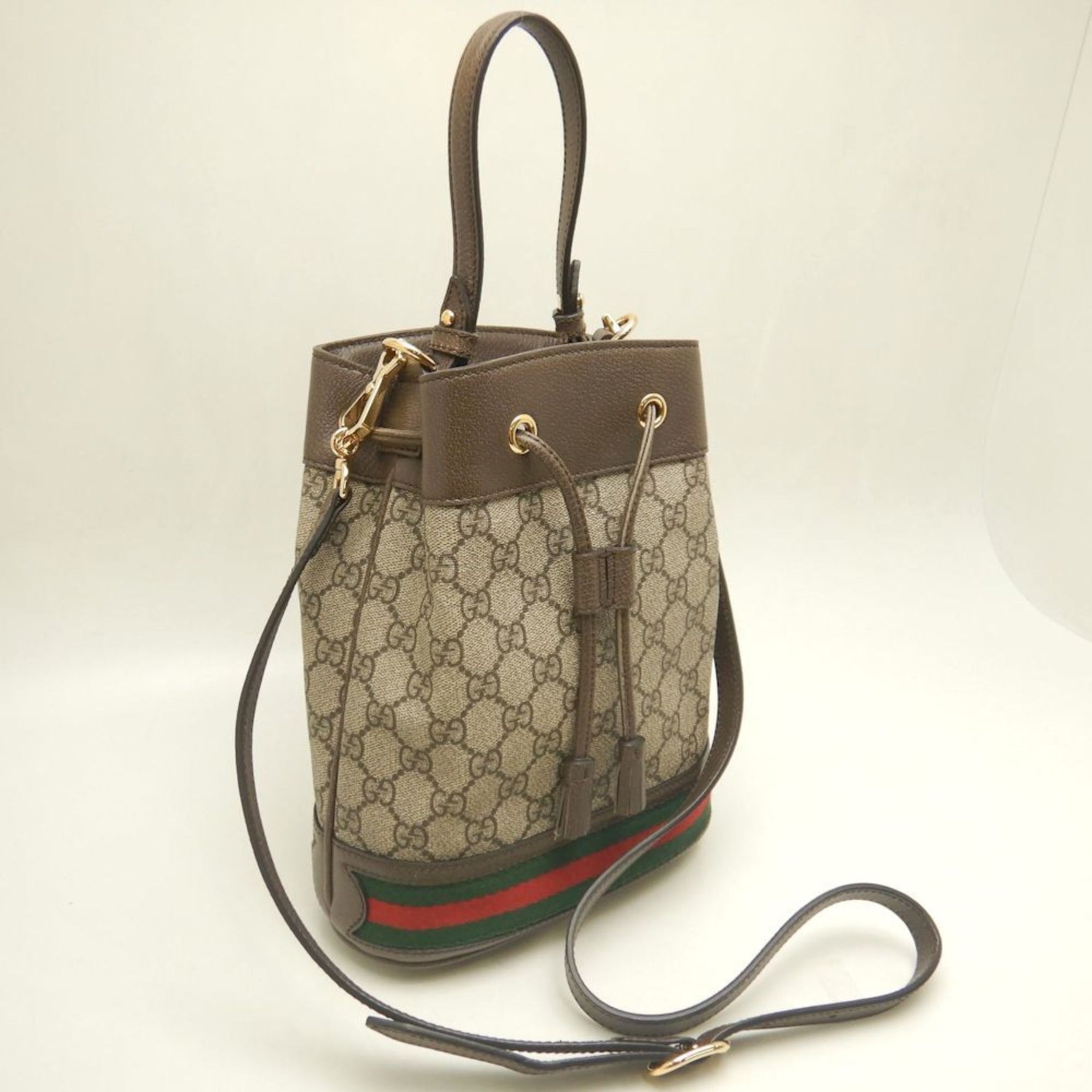 GUCCI Ophidia GG Small Bucket Shoulder Bag in Beige Supreme Canvas (Product Code: 253000)