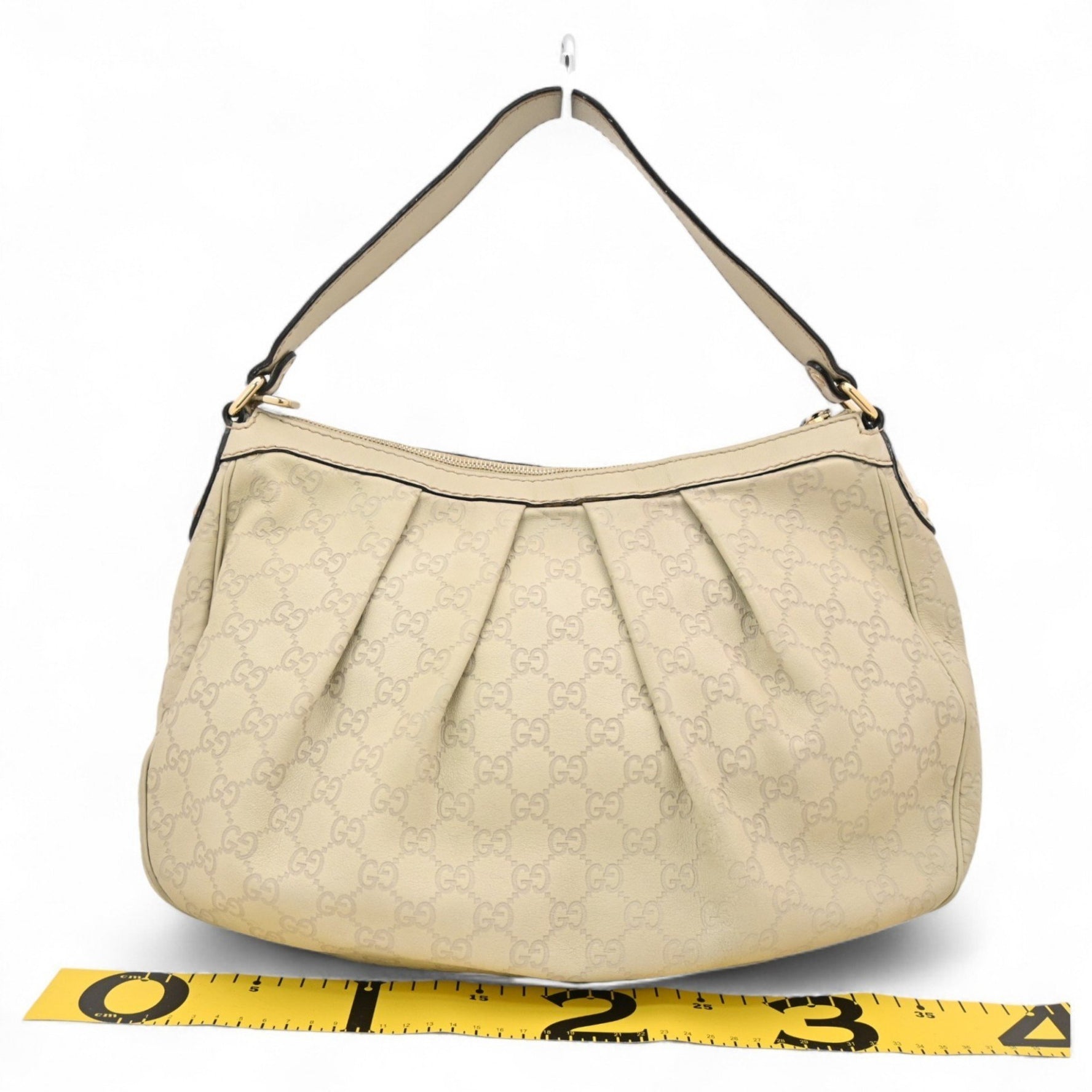Gucci Sukey One-Shoulder Bag in Light Greige