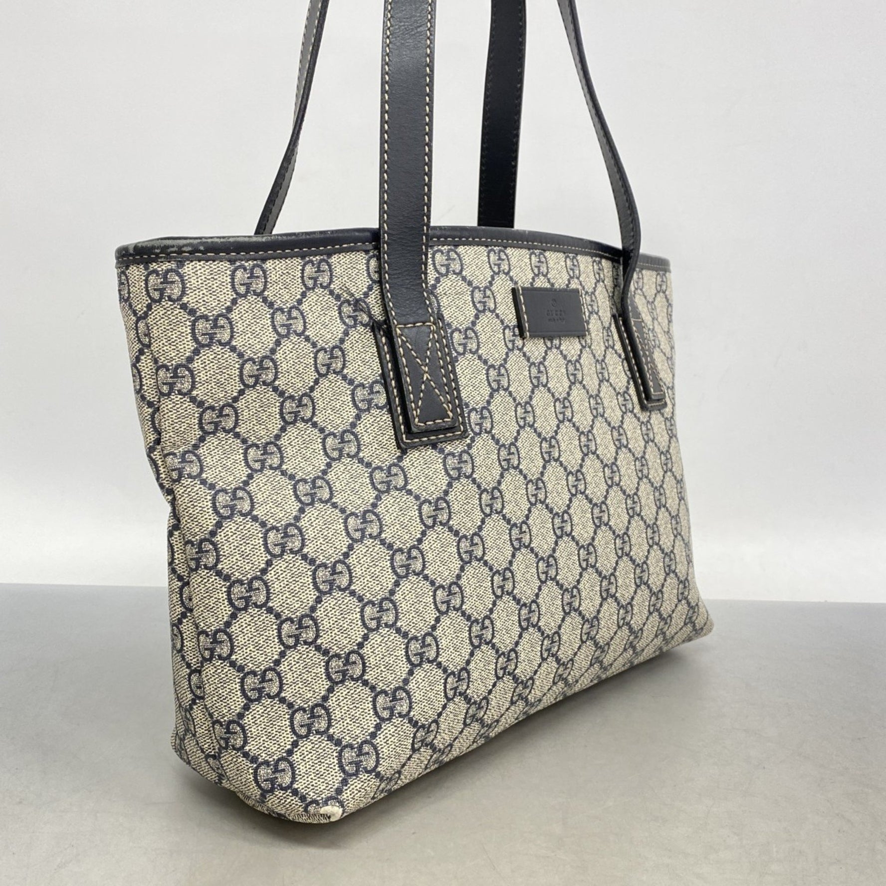 Gucci GG Supreme Handbag
