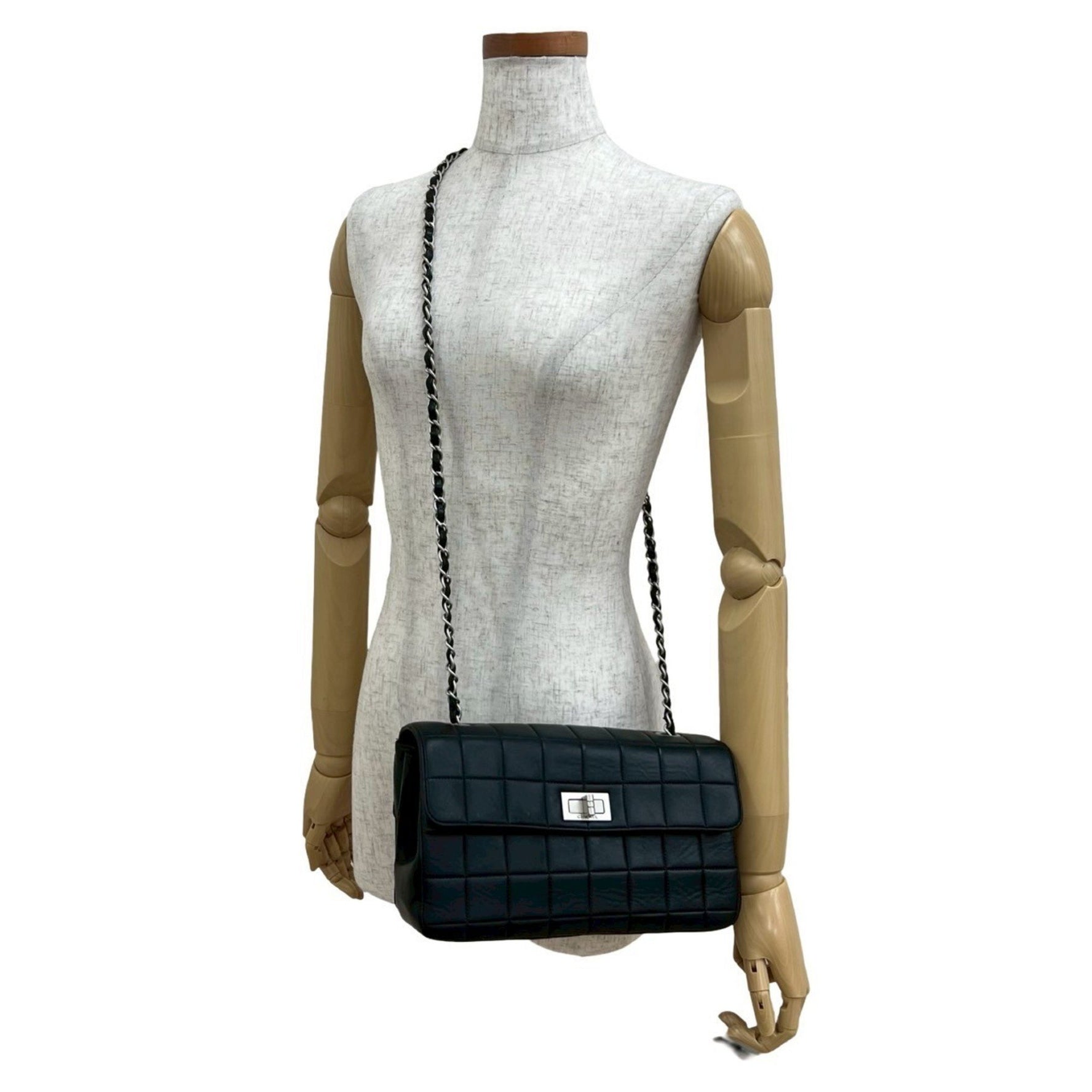 CHANEL Chocobar 2.55 Lambskin Leather Chain Shoulder Bag