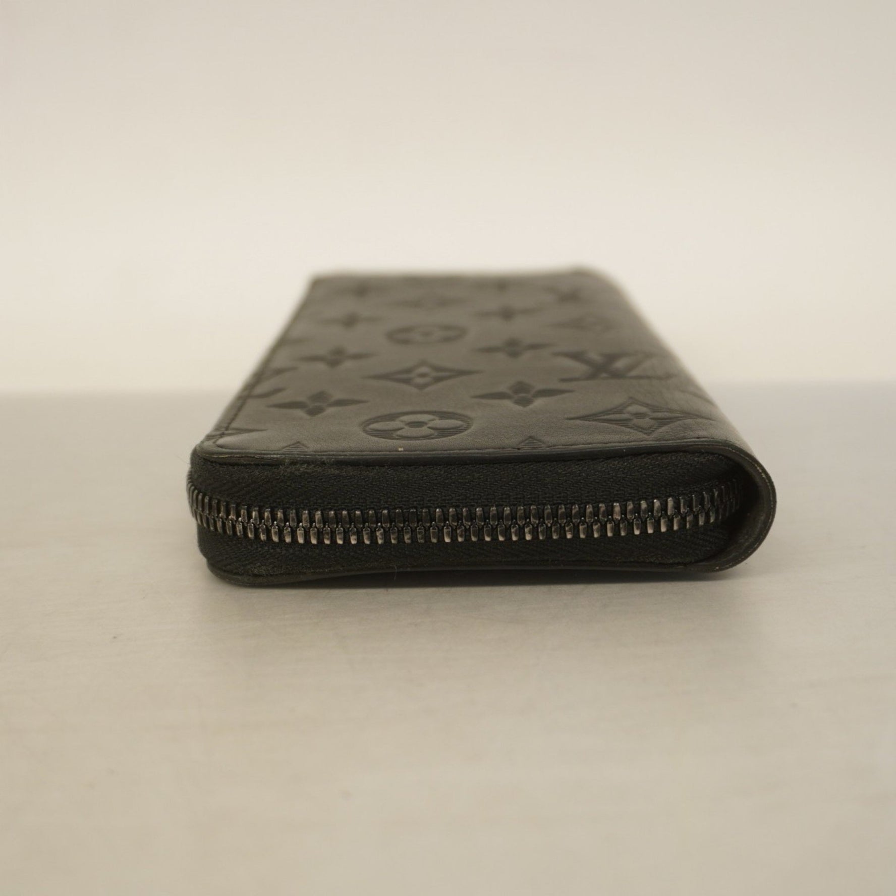 Louis Vuitton Monogram Shadow Zippy Wallet Vertical M62902 Noir Men's Long